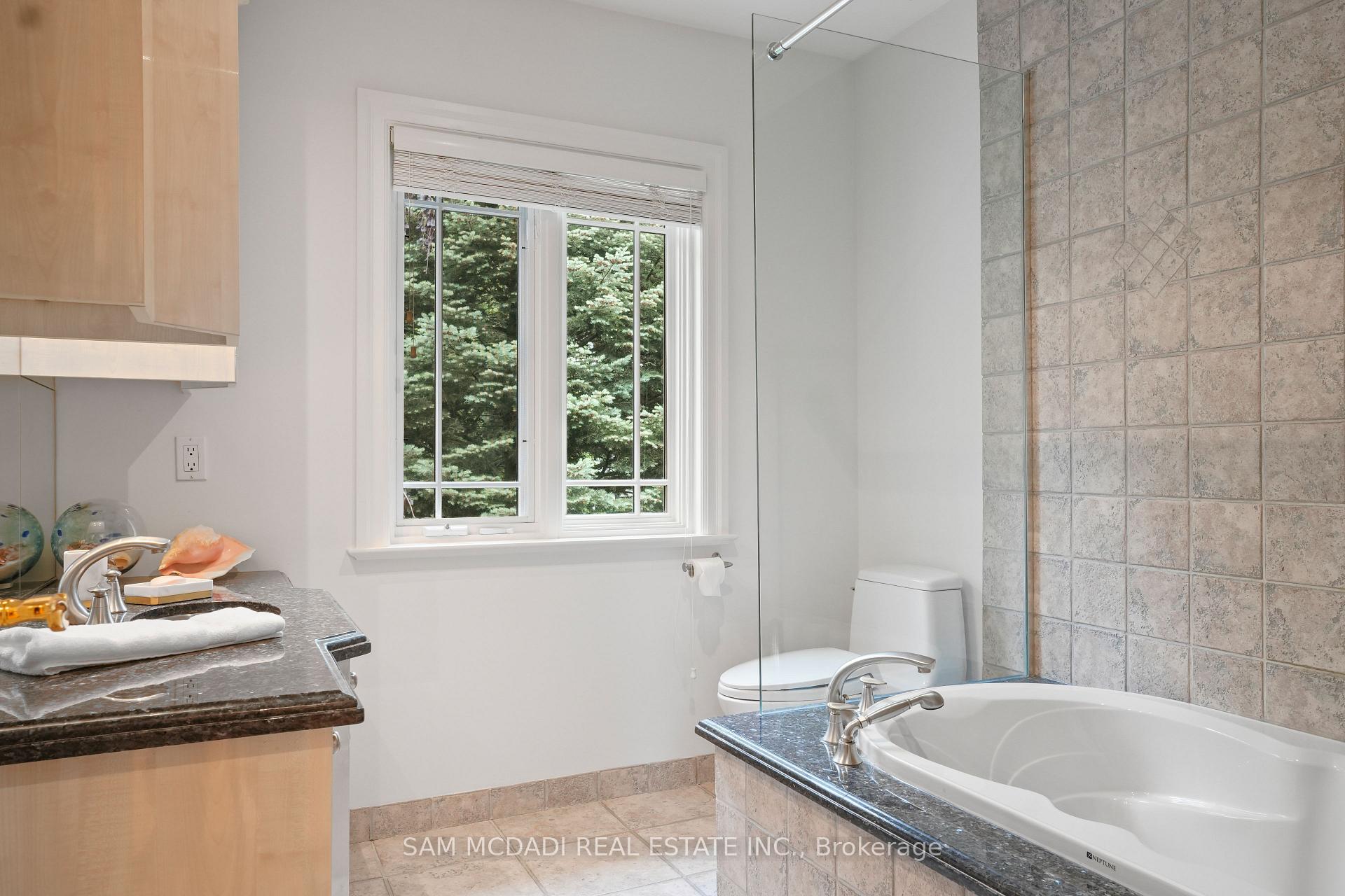 Photo 38 of 1382 Aldo Drive, Mississauga, Lorne Park — HOMEH