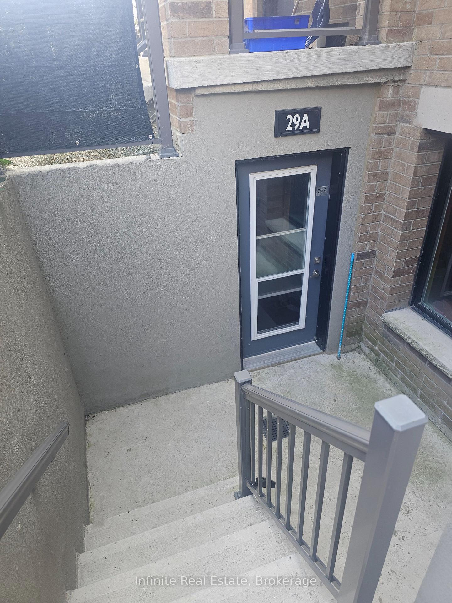 Photo 1 of Unit 11, 29 Lookout Drive, Clarington, Bowmanville — HOMEH