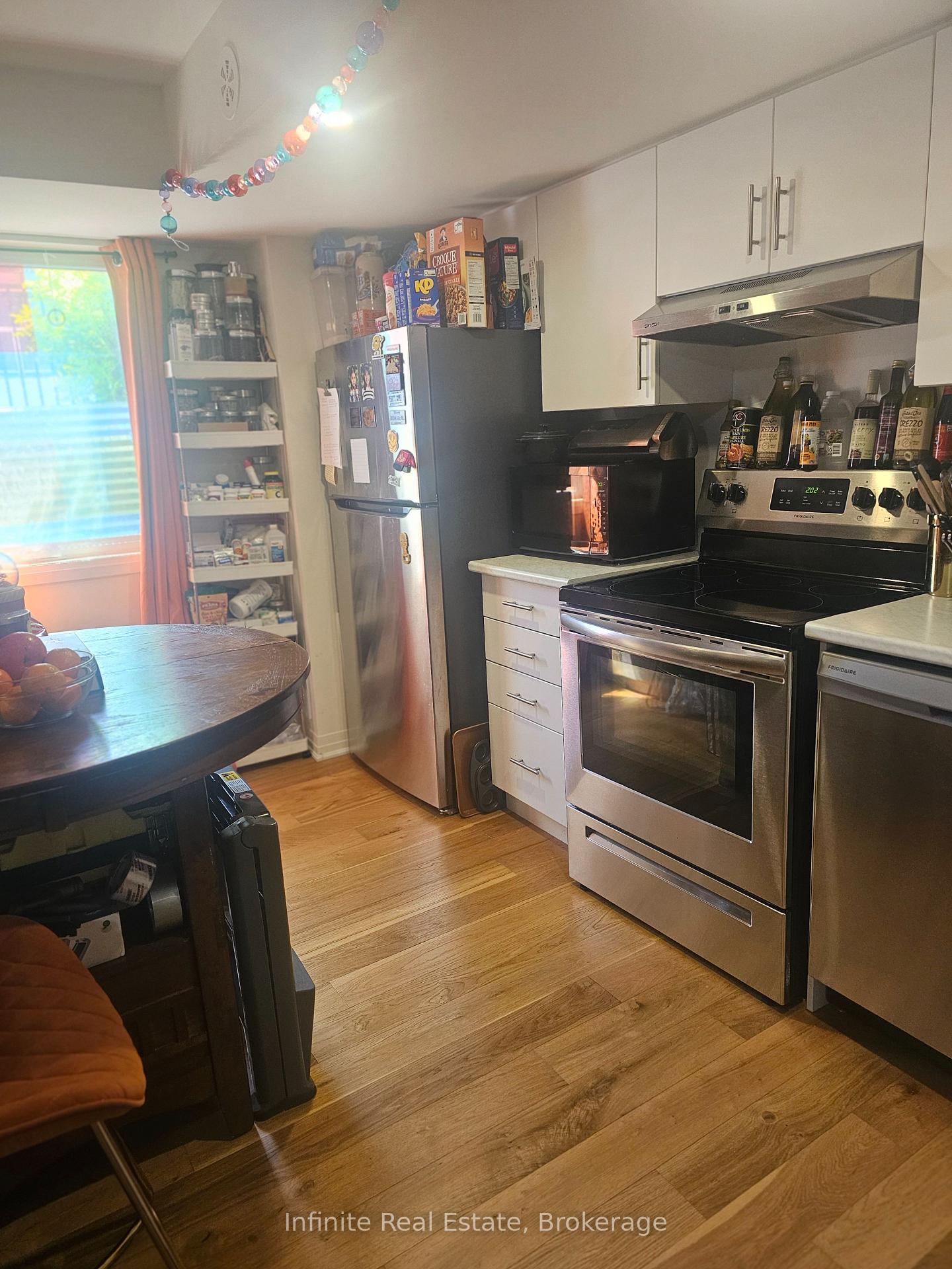 Photo 5 of Unit 11, 29 Lookout Drive, Clarington, Bowmanville — HOMEH