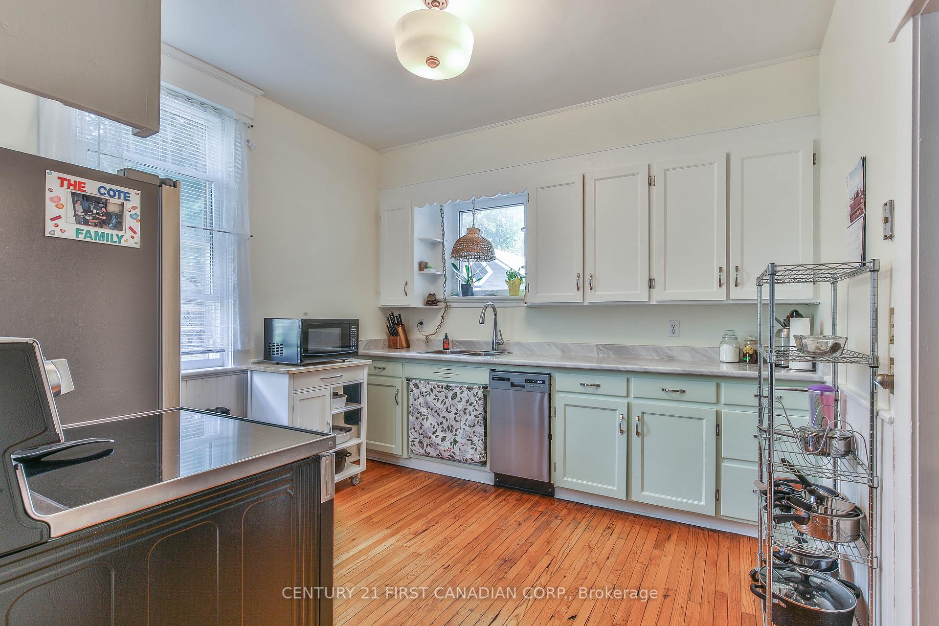 Photo 8 of 308 Broadway Street, Tillsonburg — HOMEH
