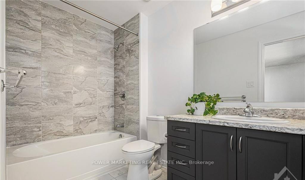 Photo 9 of 932 Kilbirnie Drive, Ottawa, Barrhaven - Half Moon Bay — HOMEH