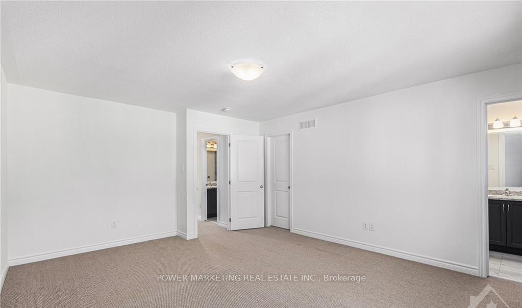 Photo 10 of 932 Kilbirnie Drive, Ottawa, Barrhaven - Half Moon Bay — HOMEH