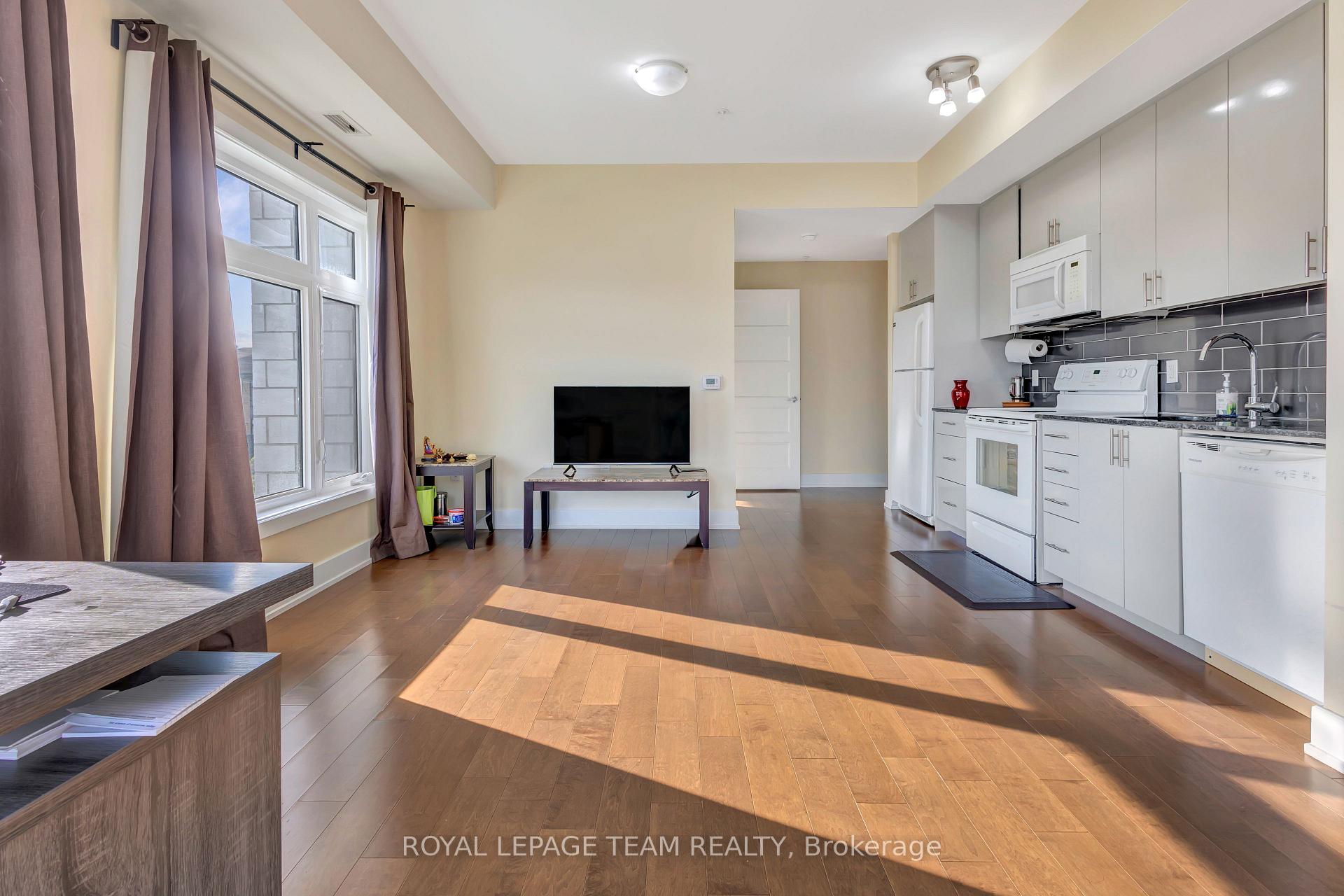 Photo 10 of Unit 215, 2785 Baseline Road, Ottawa, Redwood Park — HOMEH