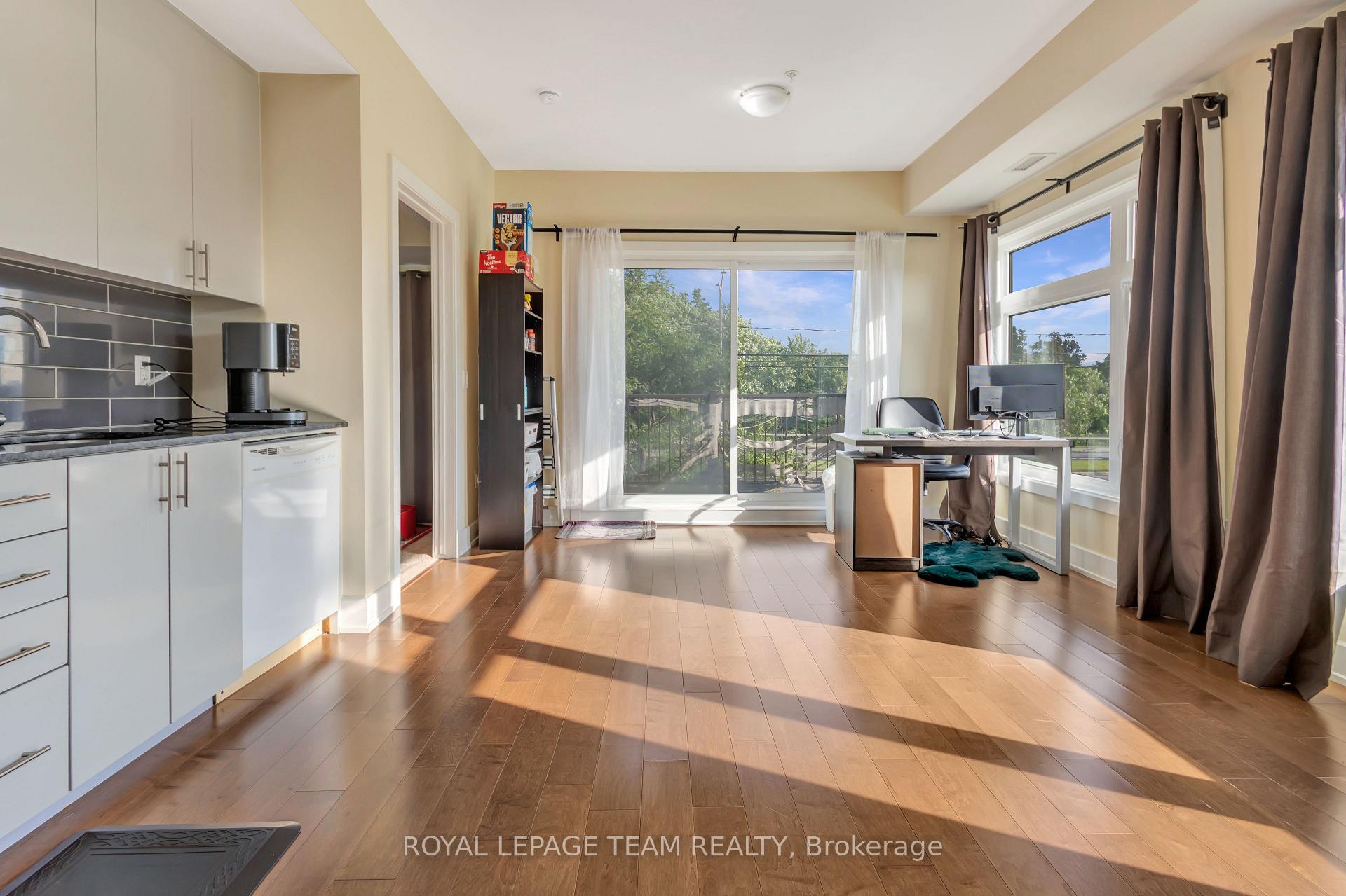 Photo 11 of Unit 215, 2785 Baseline Road, Ottawa, Redwood Park — HOMEH