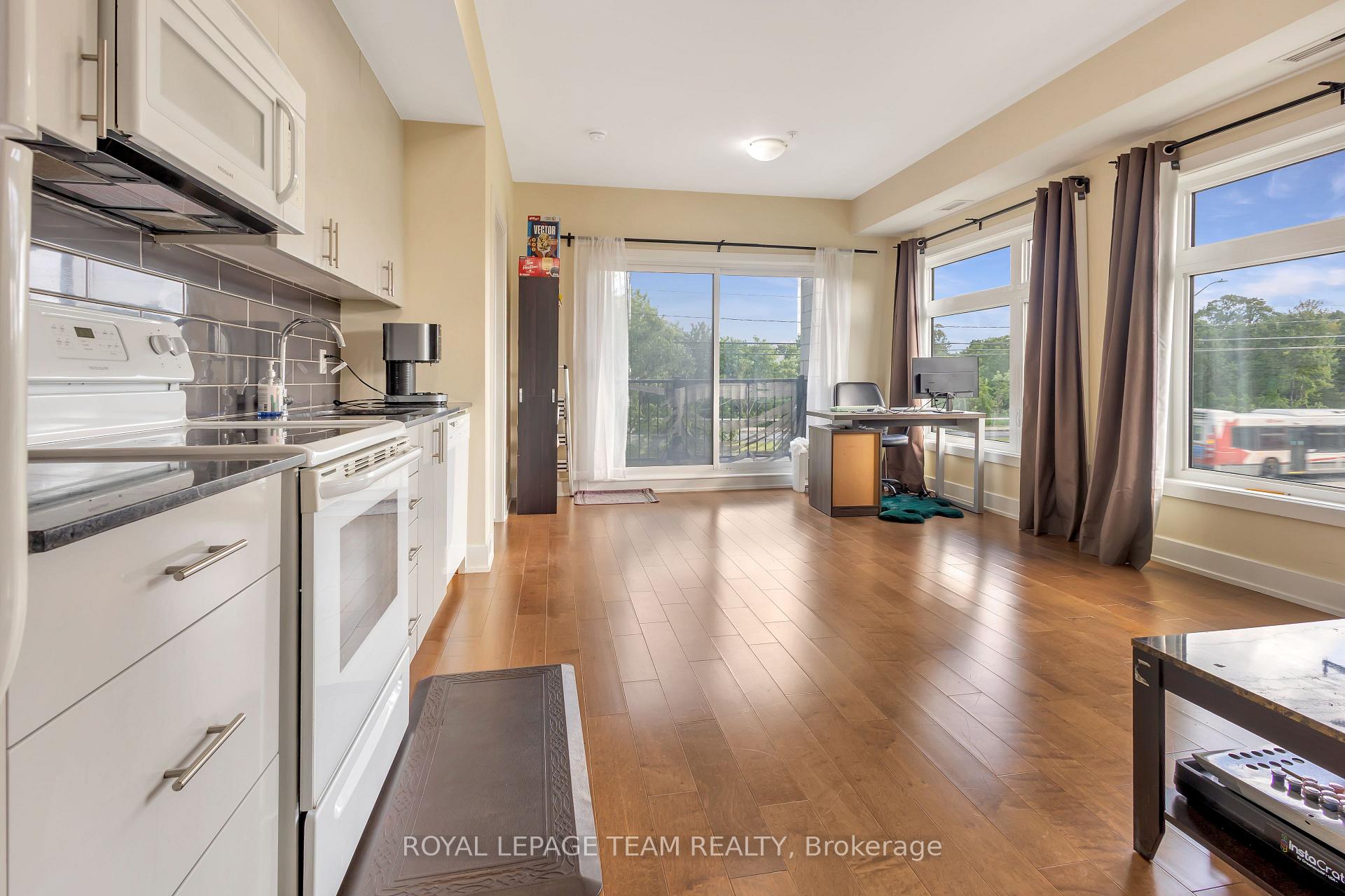 Photo 12 of Unit 215, 2785 Baseline Road, Ottawa, Redwood Park — HOMEH