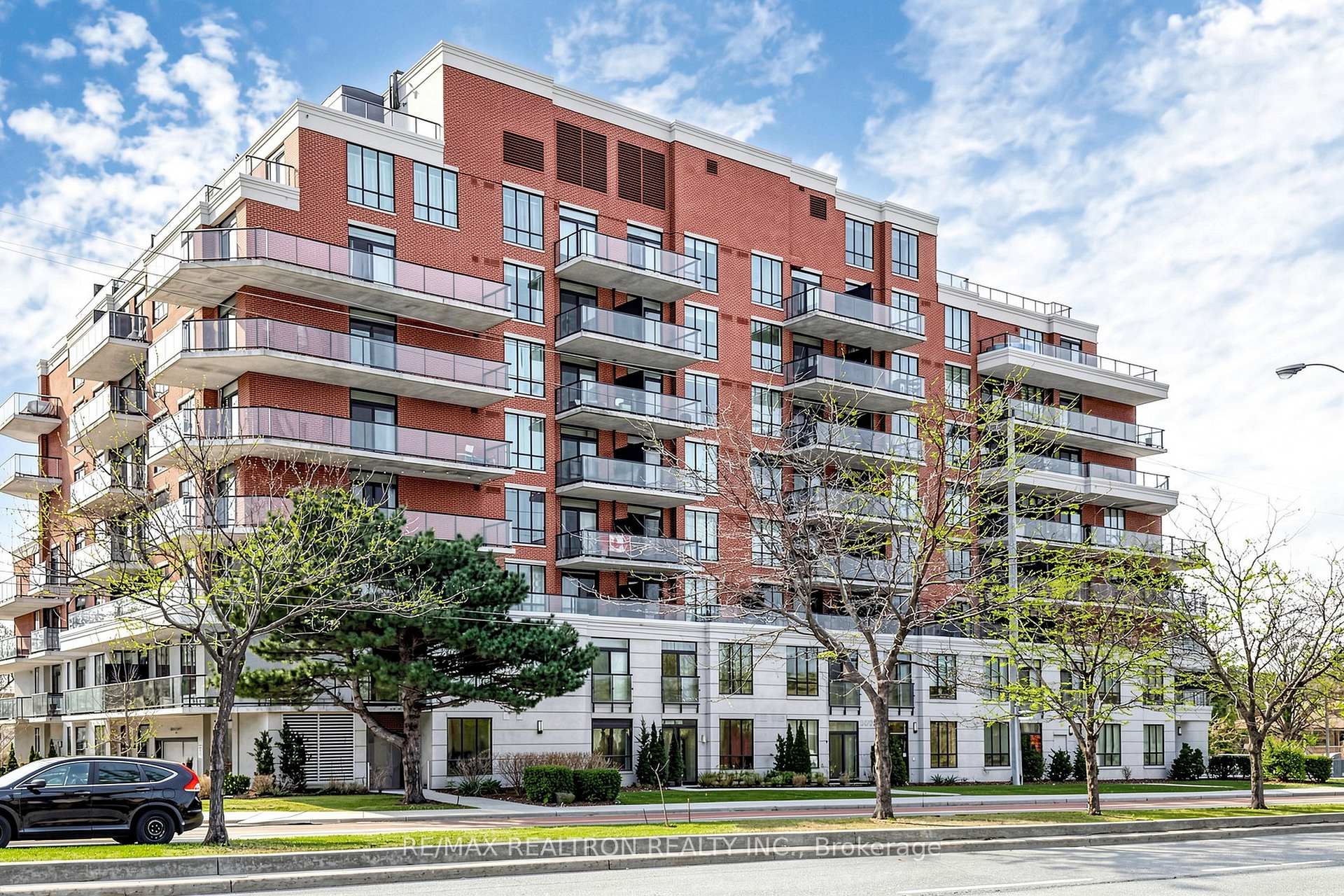 Photo 4 of Unit 108, 3655 Kingston Road, Scarborough, Scarborough Village — HOMEH