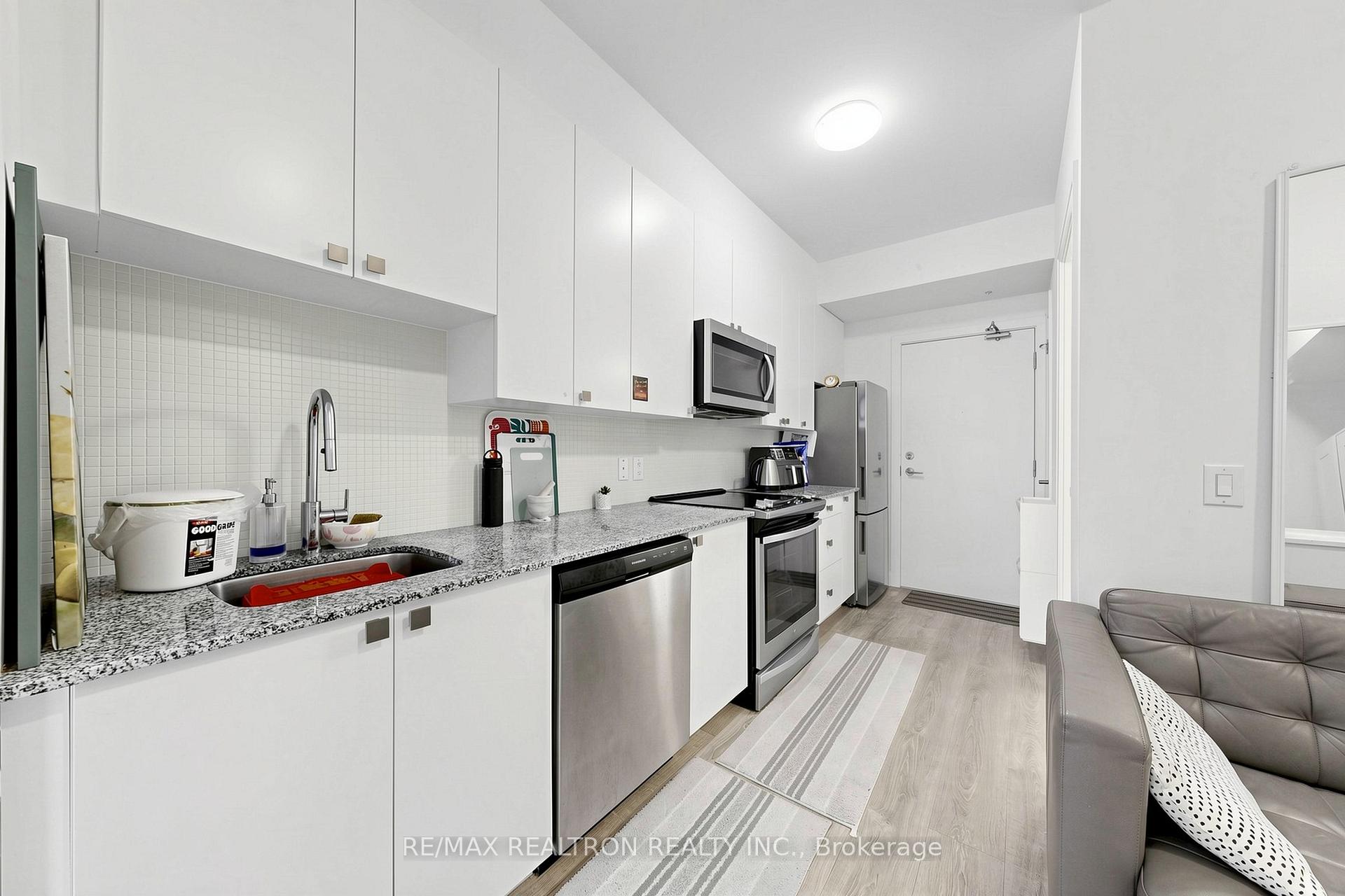 Photo 24 of Unit 108, 3655 Kingston Road, Scarborough, Scarborough Village — HOMEH