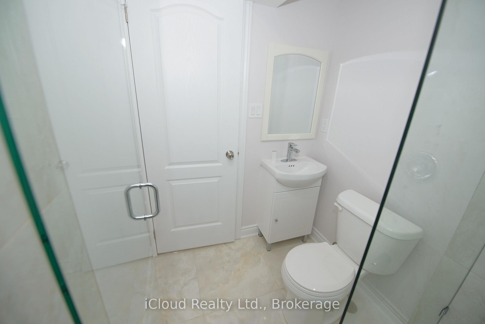 Photo 19 of 71 Tufton Crescent, Brampton, Fletcher's Meadow — HOMEH