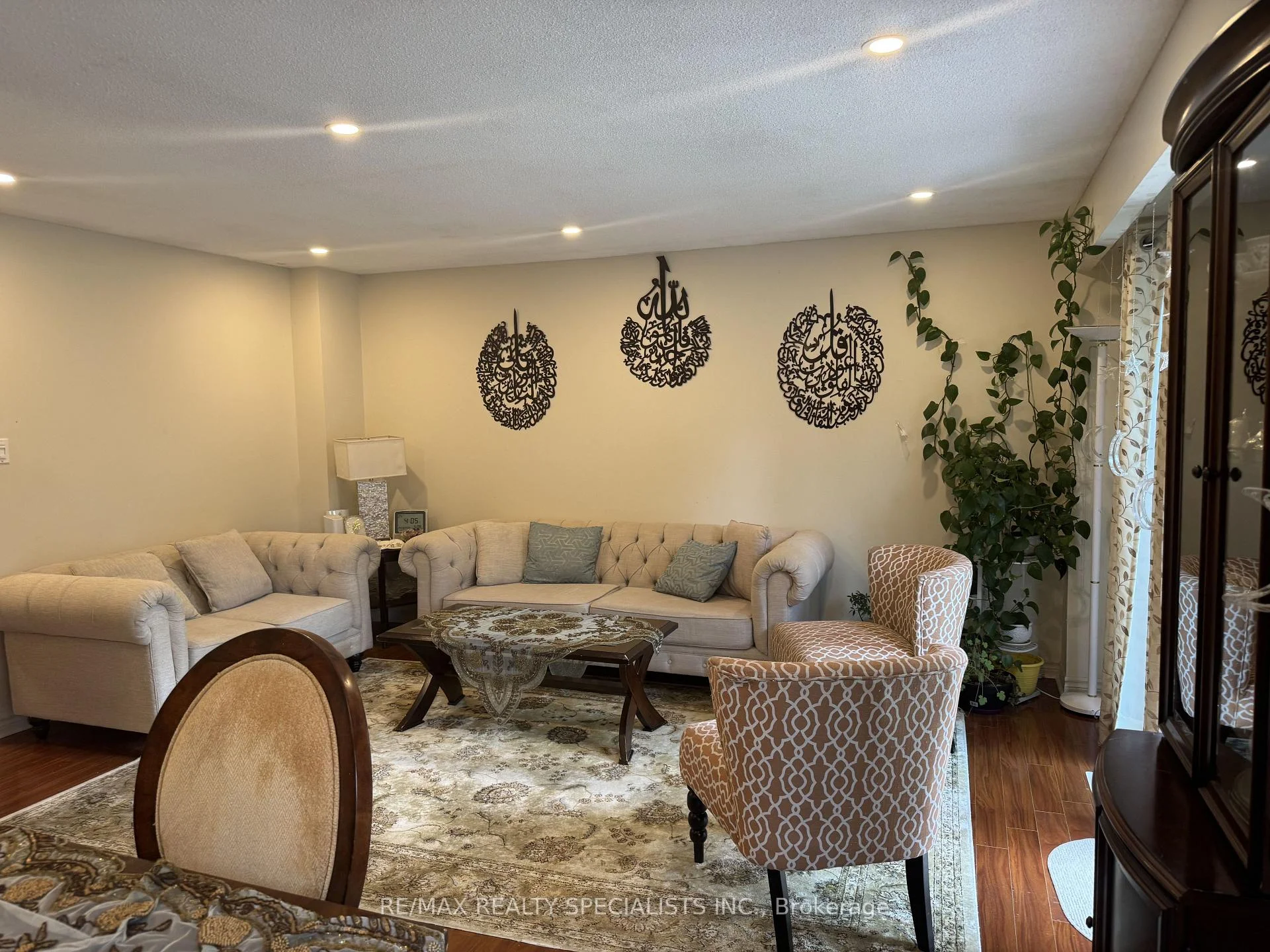 Photo 7 of 2849 Oslo Crescent, Mississauga, Meadowvale — HOMEH