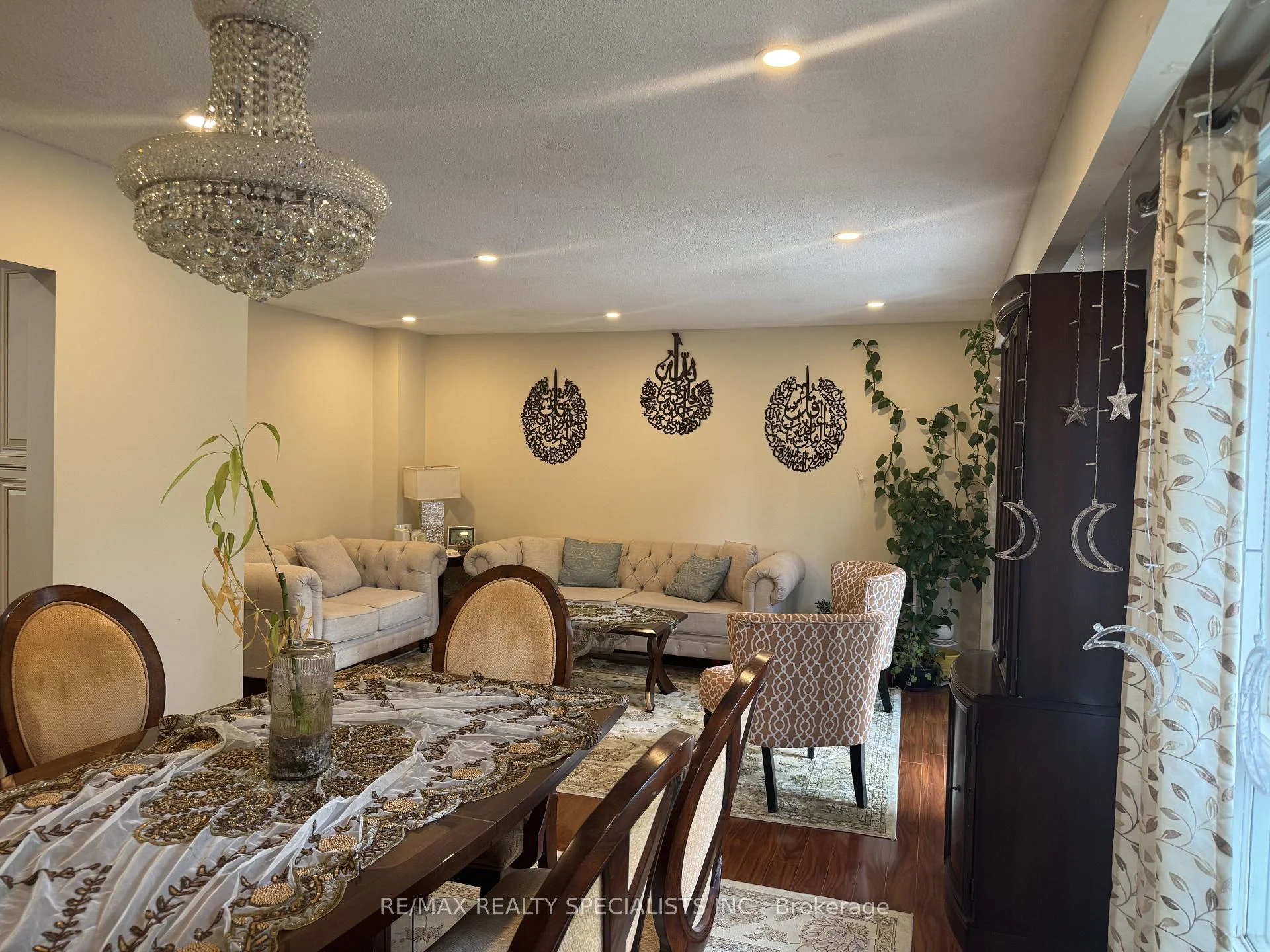 Photo 11 of 2849 Oslo Crescent, Mississauga, Meadowvale — HOMEH