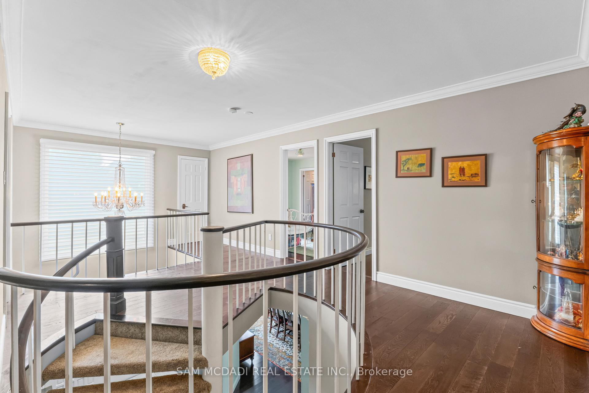 Photo 16 of 2145 Oneida Crescent, Mississauga, Erindale — HOMEH