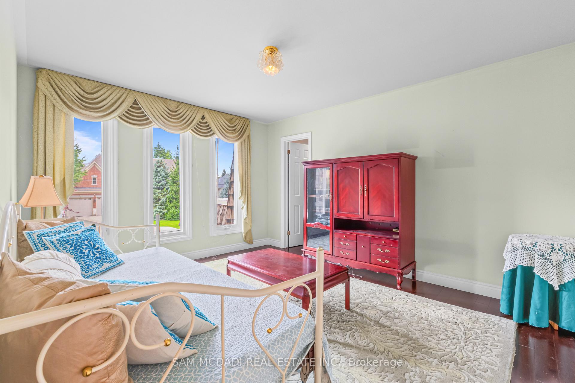 Photo 22 of 2145 Oneida Crescent, Mississauga, Erindale — HOMEH