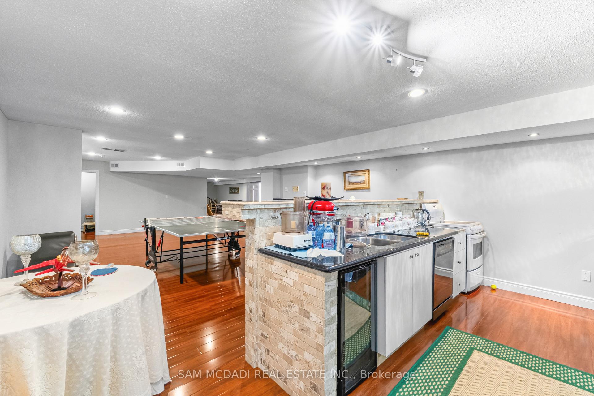 Photo 31 of 2145 Oneida Crescent, Mississauga, Erindale — HOMEH
