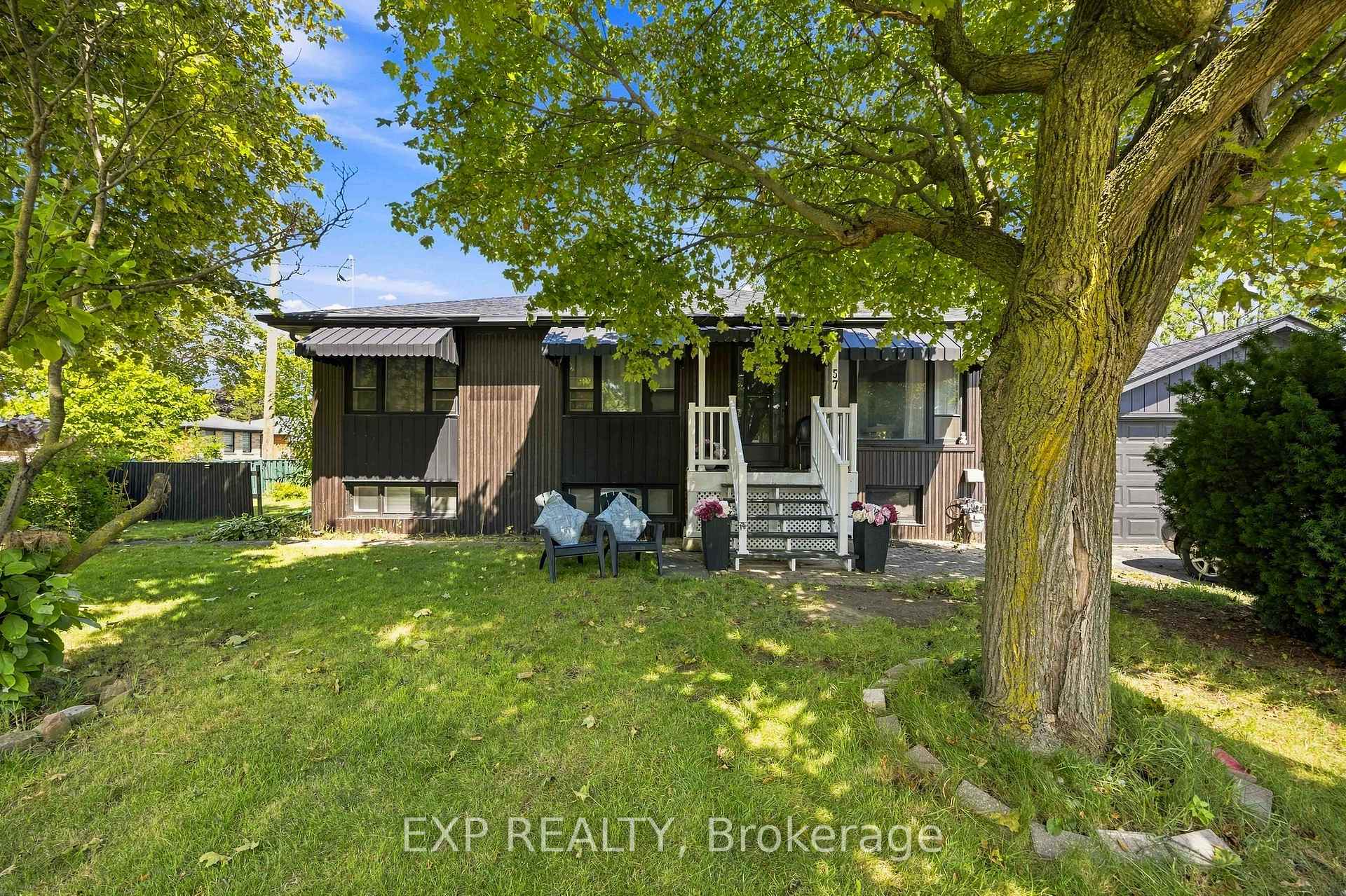 Photo 4 of 57 Brisco Street, Brampton, Brampton North — HOMEH
