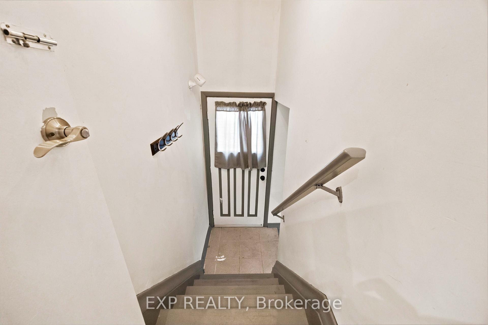 Photo 42 of 57 Brisco Street, Brampton, Brampton North — HOMEH