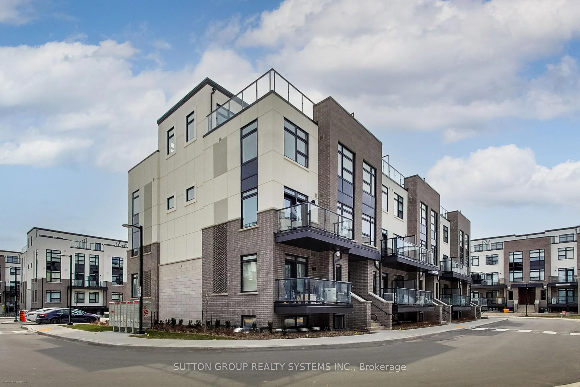 Photo 2 of Unit 125, 1585 Rose Way, Milton, Cobban — HOMEH