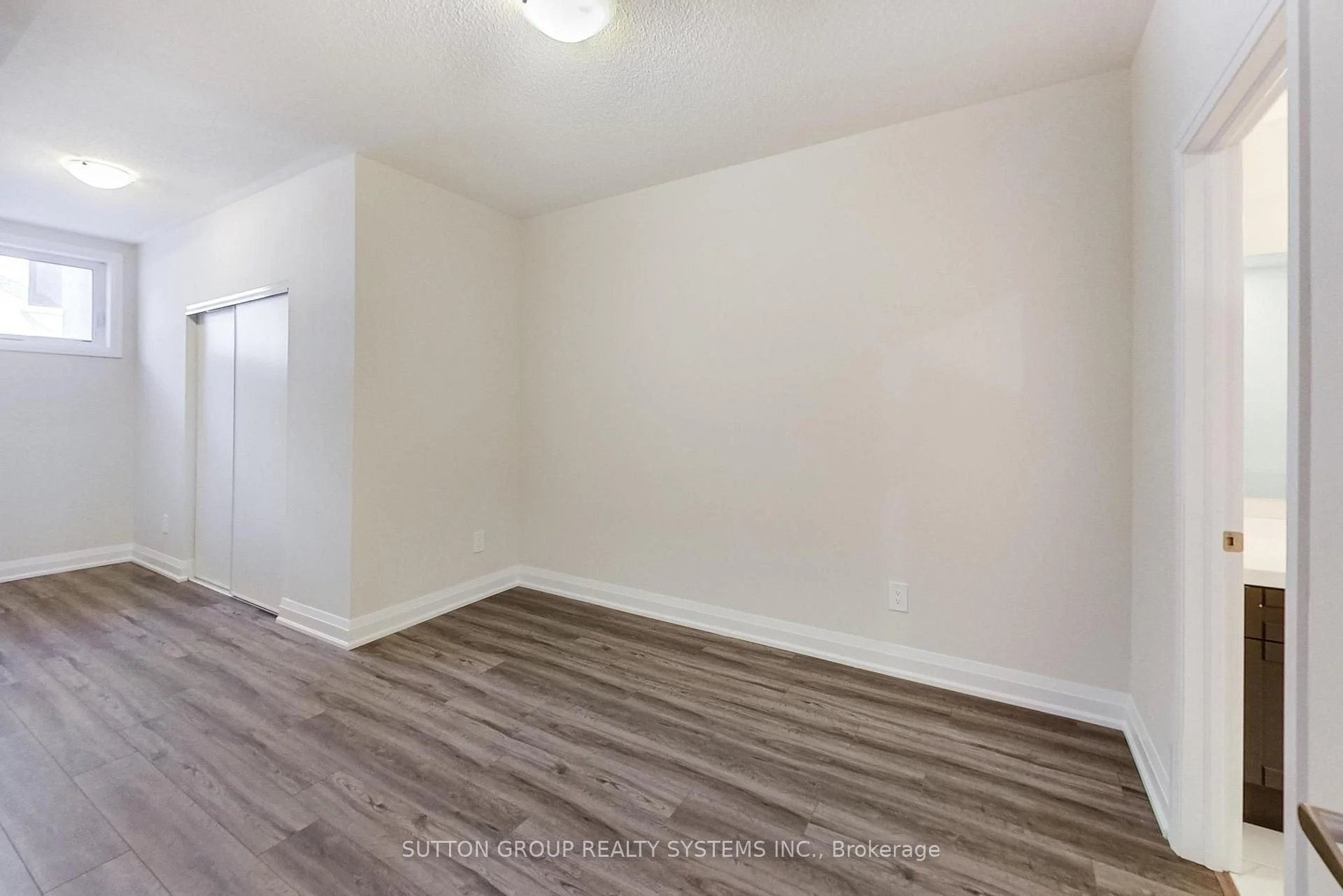 Photo 38 of Unit 125, 1585 Rose Way, Milton, Cobban — HOMEH