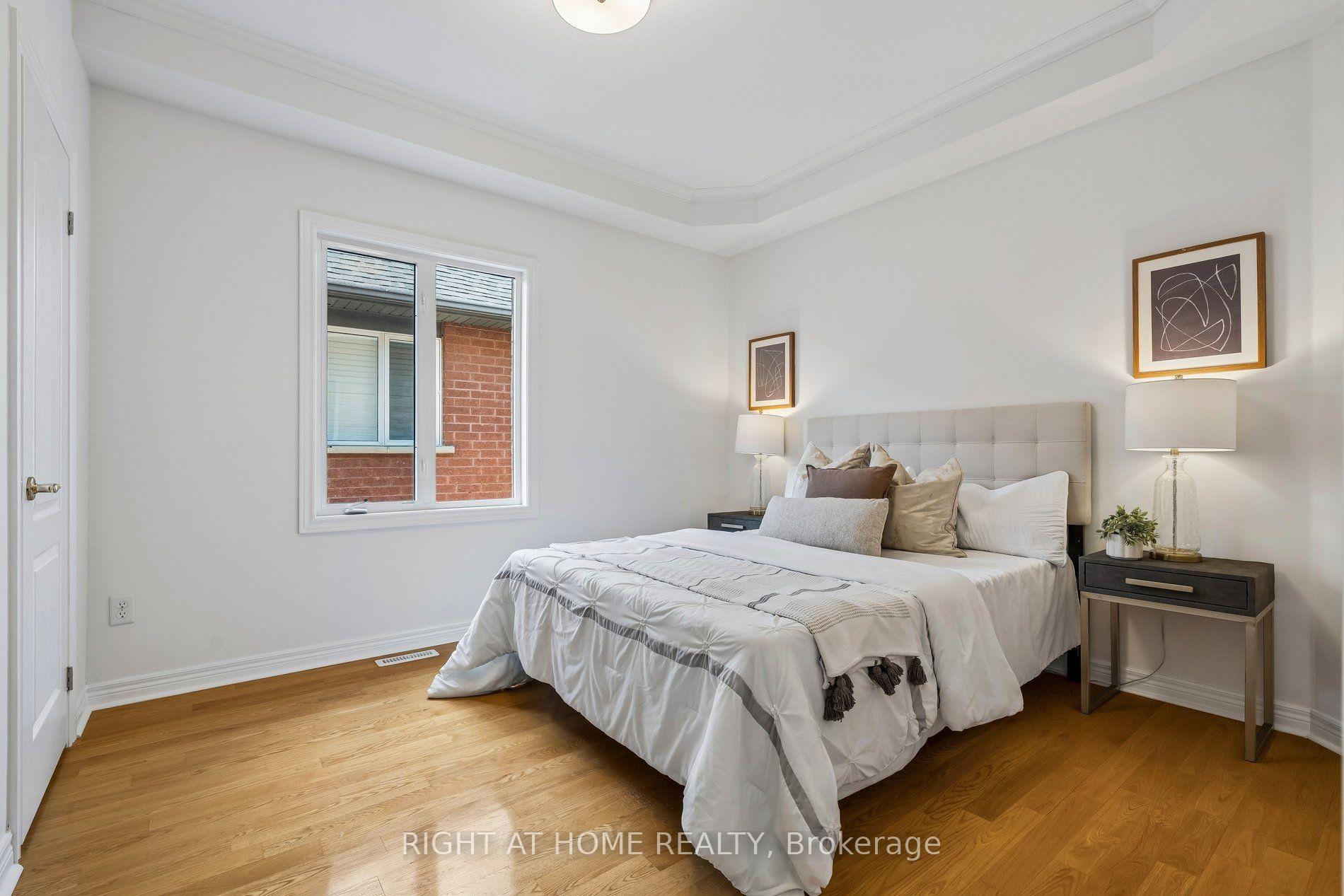 Photo 20 of 251 Sonoma Boulevard, Vaughan, Sonoma Heights — HOMEH