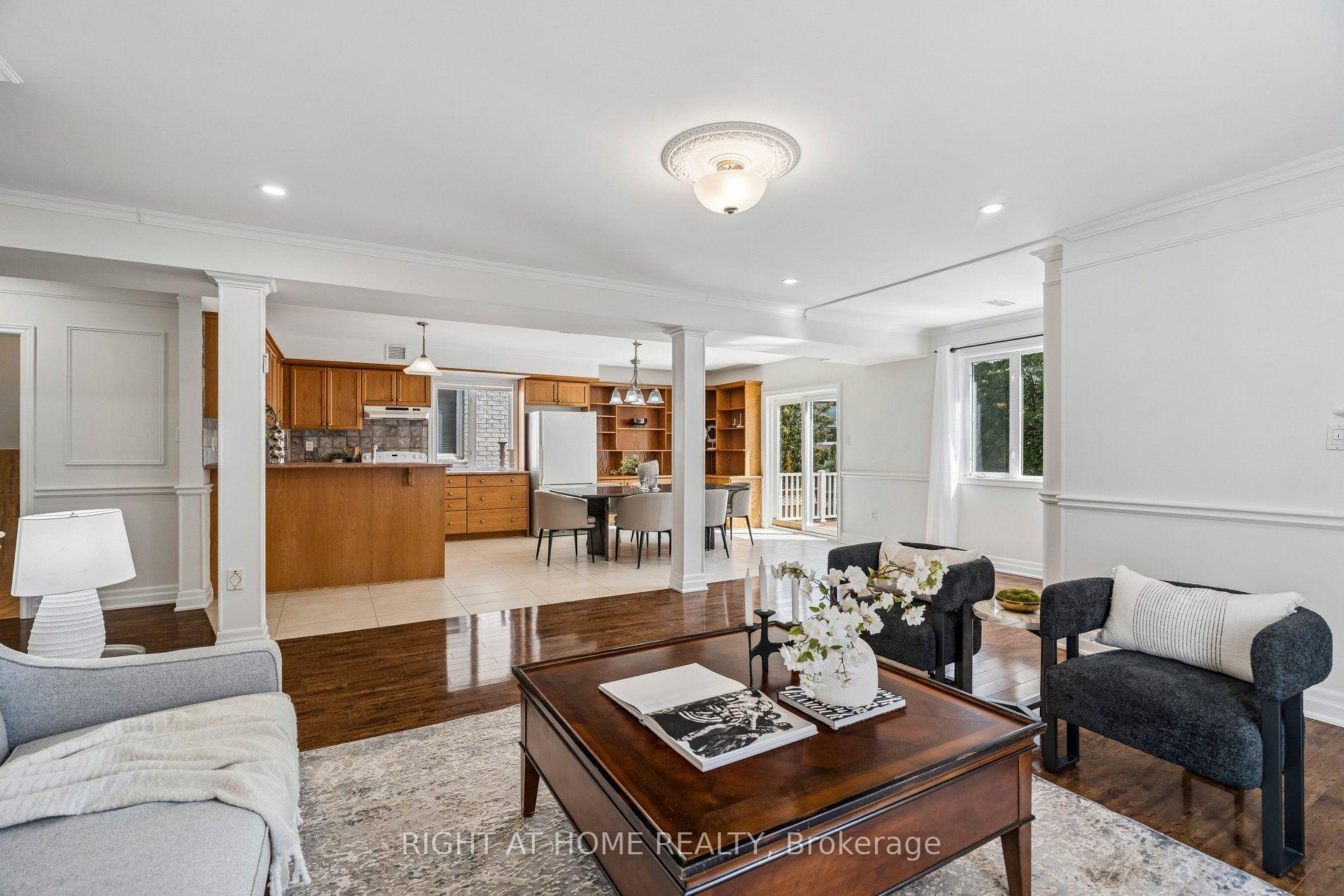 Photo 25 of 251 Sonoma Boulevard, Vaughan, Sonoma Heights — HOMEH
