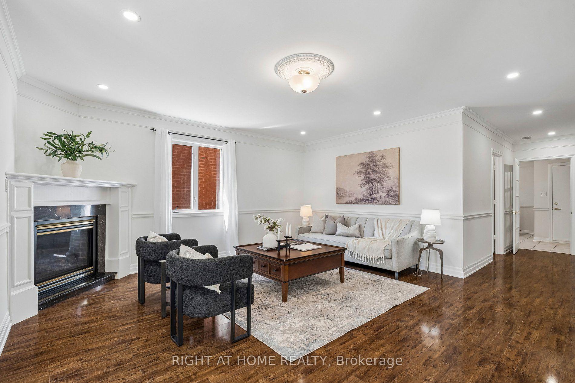 Photo 26 of 251 Sonoma Boulevard, Vaughan, Sonoma Heights — HOMEH