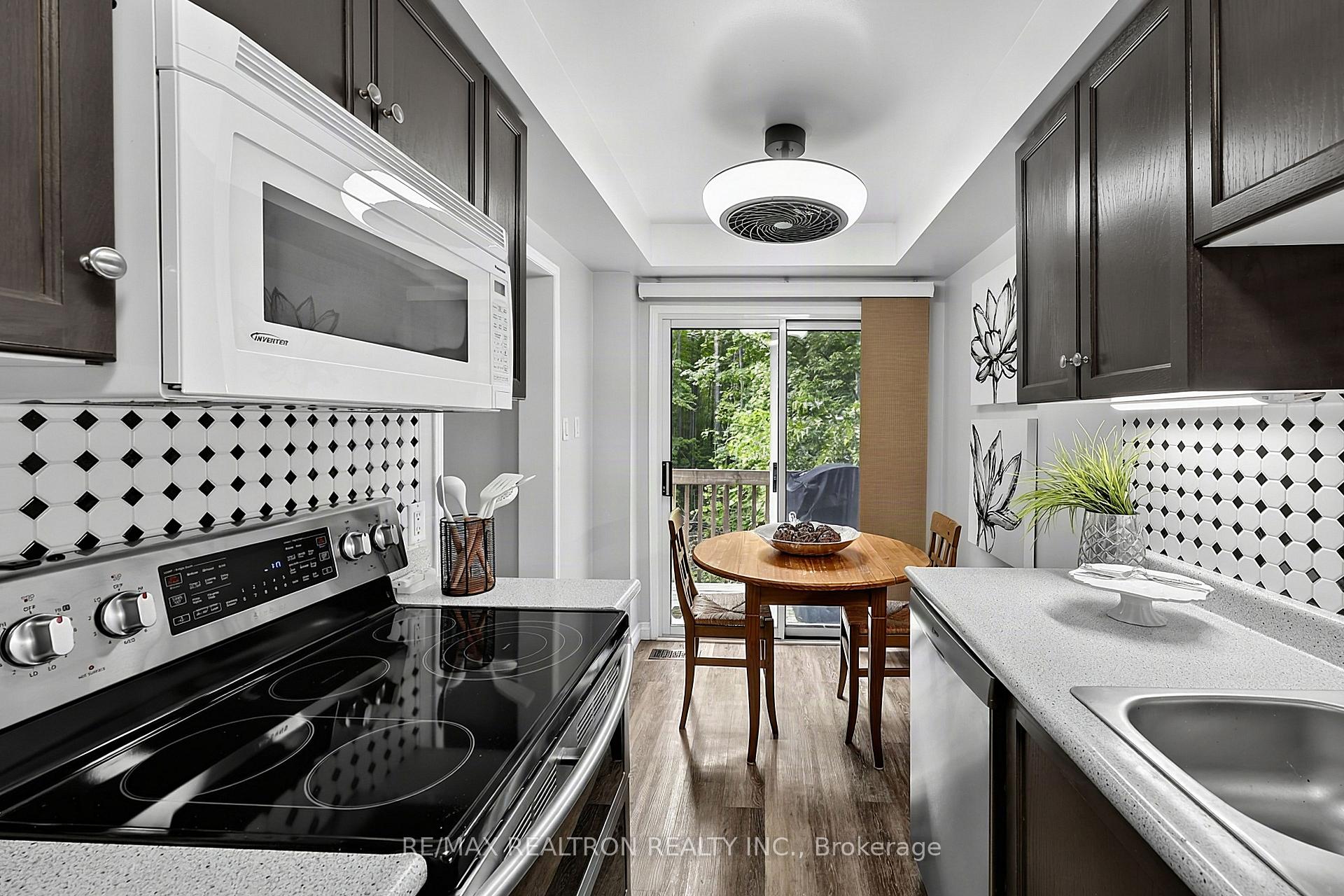Photo 17 of 282 Ferndale Drive S, Barrie, Ardagh — HOMEH
