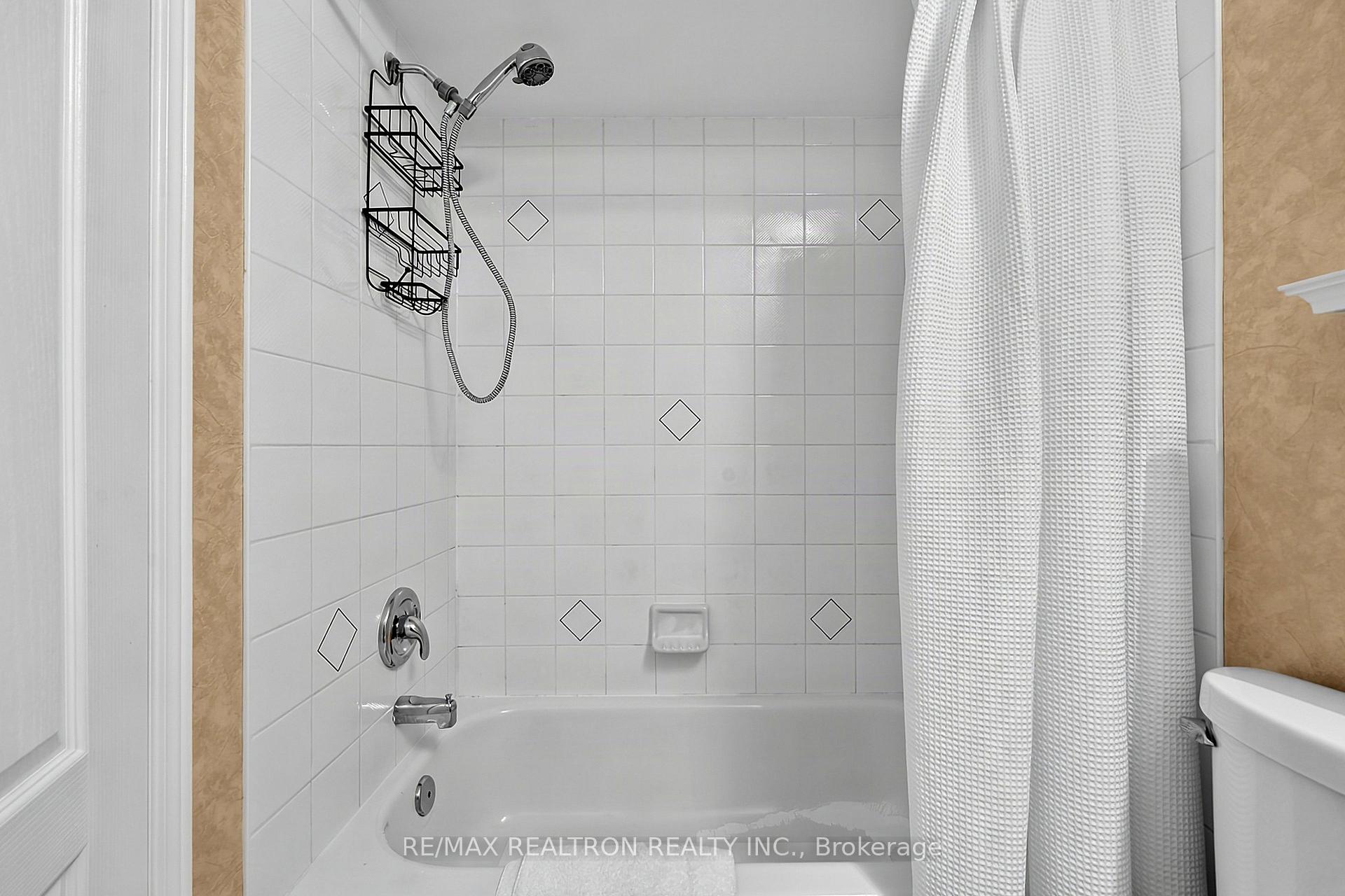 Photo 26 of 282 Ferndale Drive S, Barrie, Ardagh — HOMEH