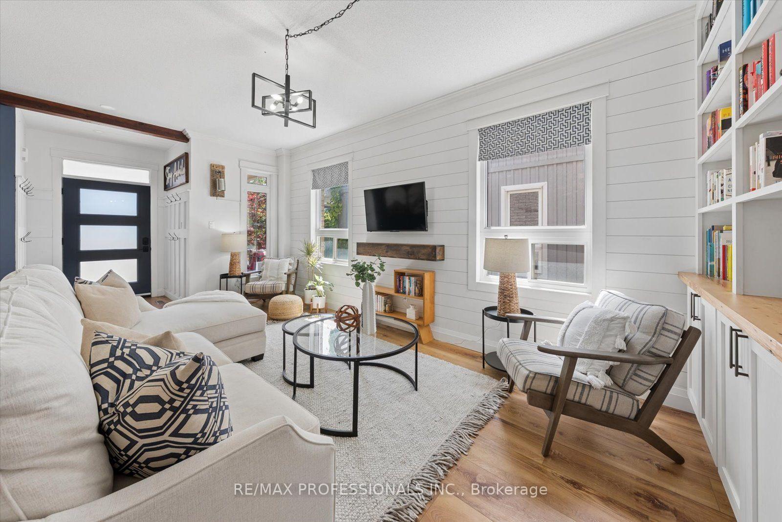 Photo 7 of 62 Blackfriar Avenue, Whitby, Brooklin — HOMEH
