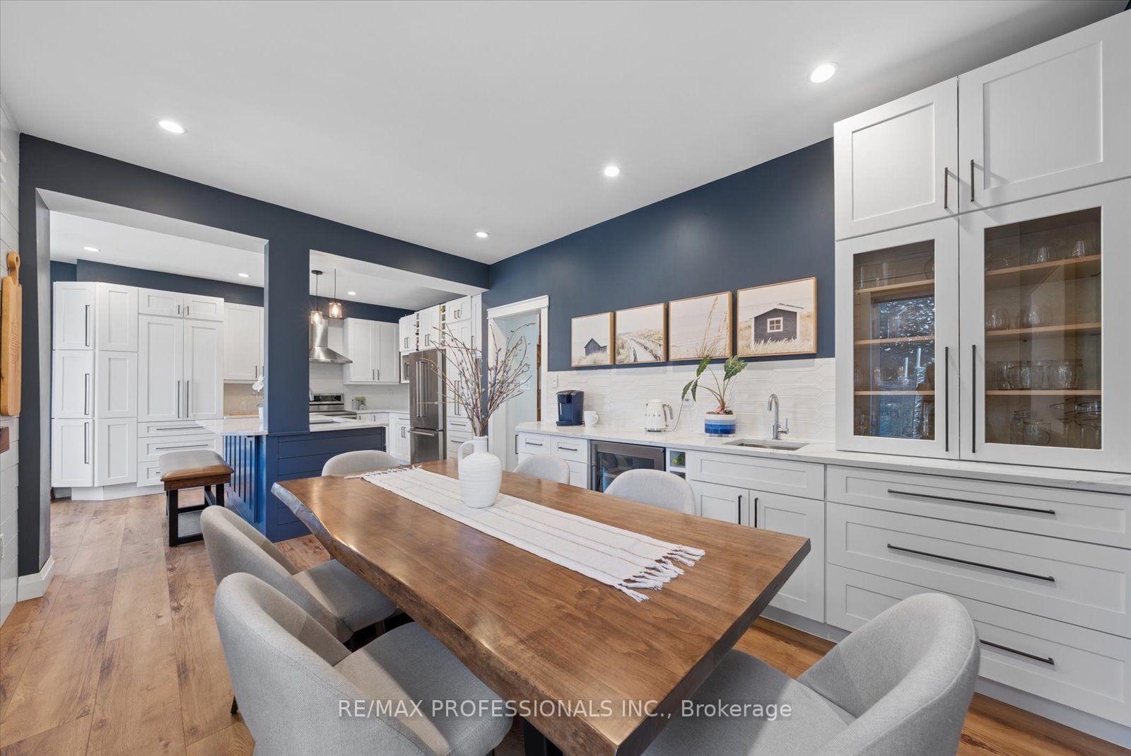 Photo 12 of 62 Blackfriar Avenue, Whitby, Brooklin — HOMEH
