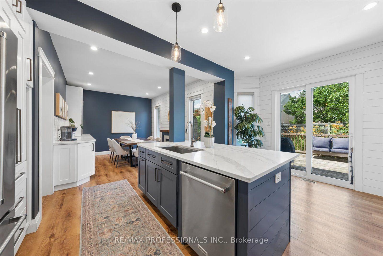 Photo 15 of 62 Blackfriar Avenue, Whitby, Brooklin — HOMEH