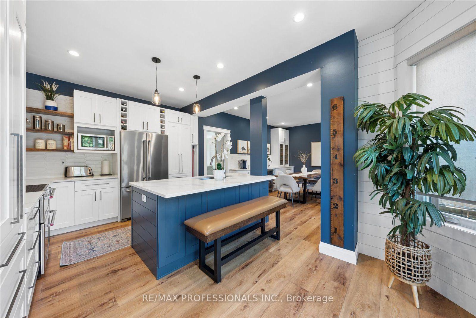 Photo 16 of 62 Blackfriar Avenue, Whitby, Brooklin — HOMEH