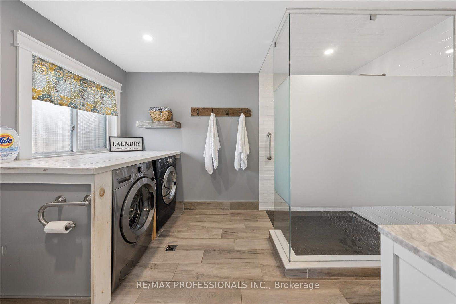Photo 24 of 62 Blackfriar Avenue, Whitby, Brooklin — HOMEH