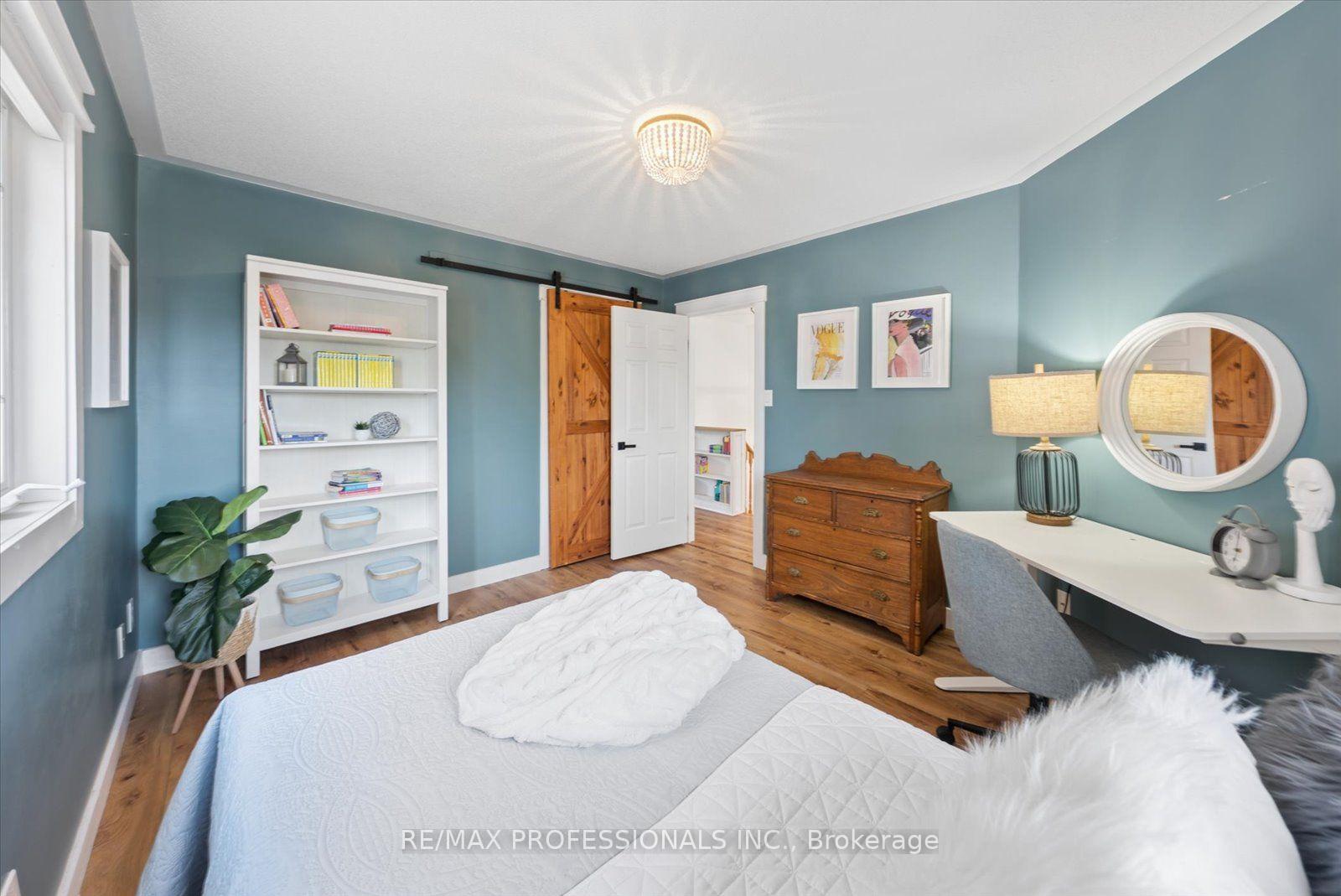 Photo 29 of 62 Blackfriar Avenue, Whitby, Brooklin — HOMEH