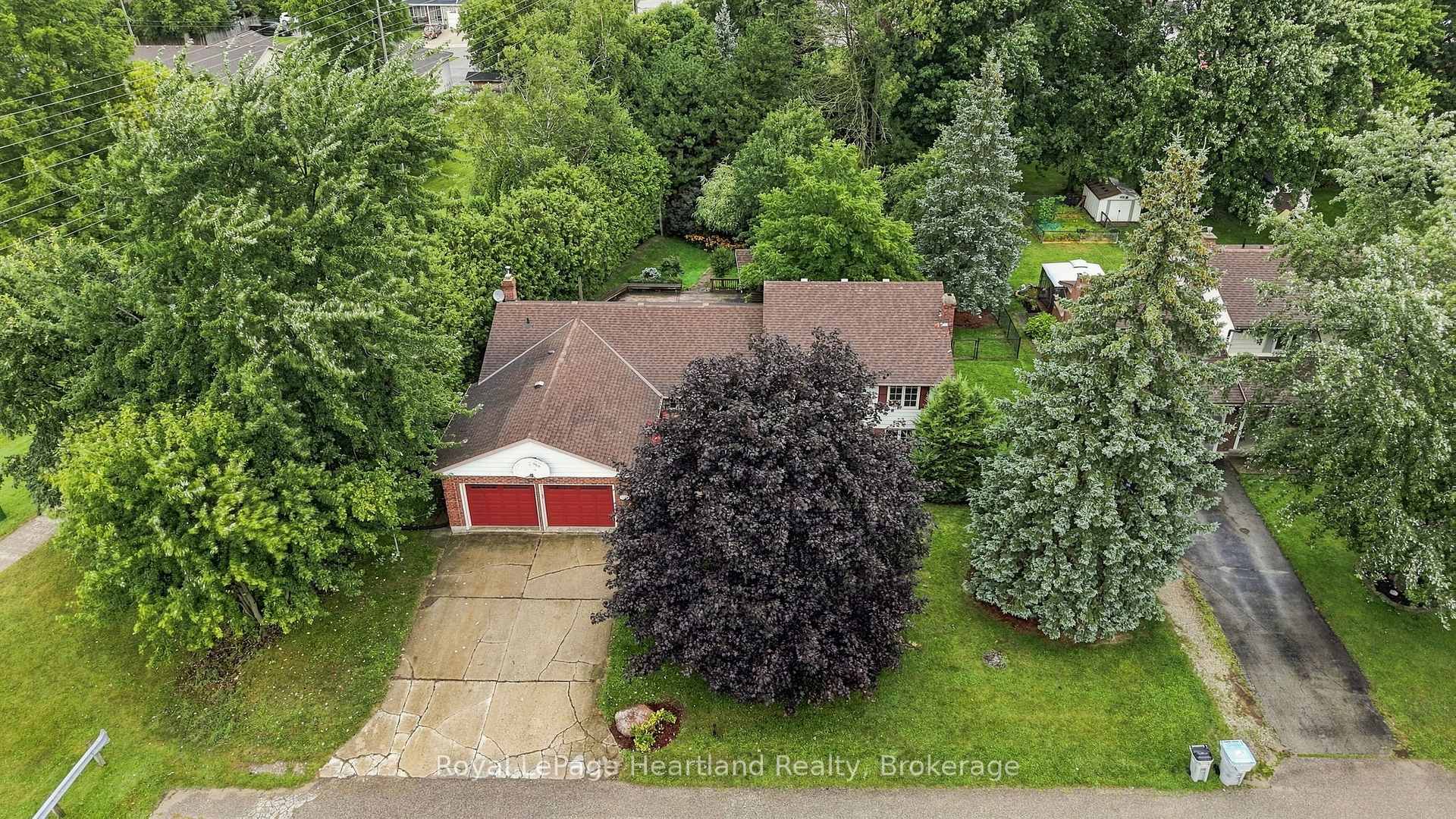 Photo of 595 Inkerman Street W