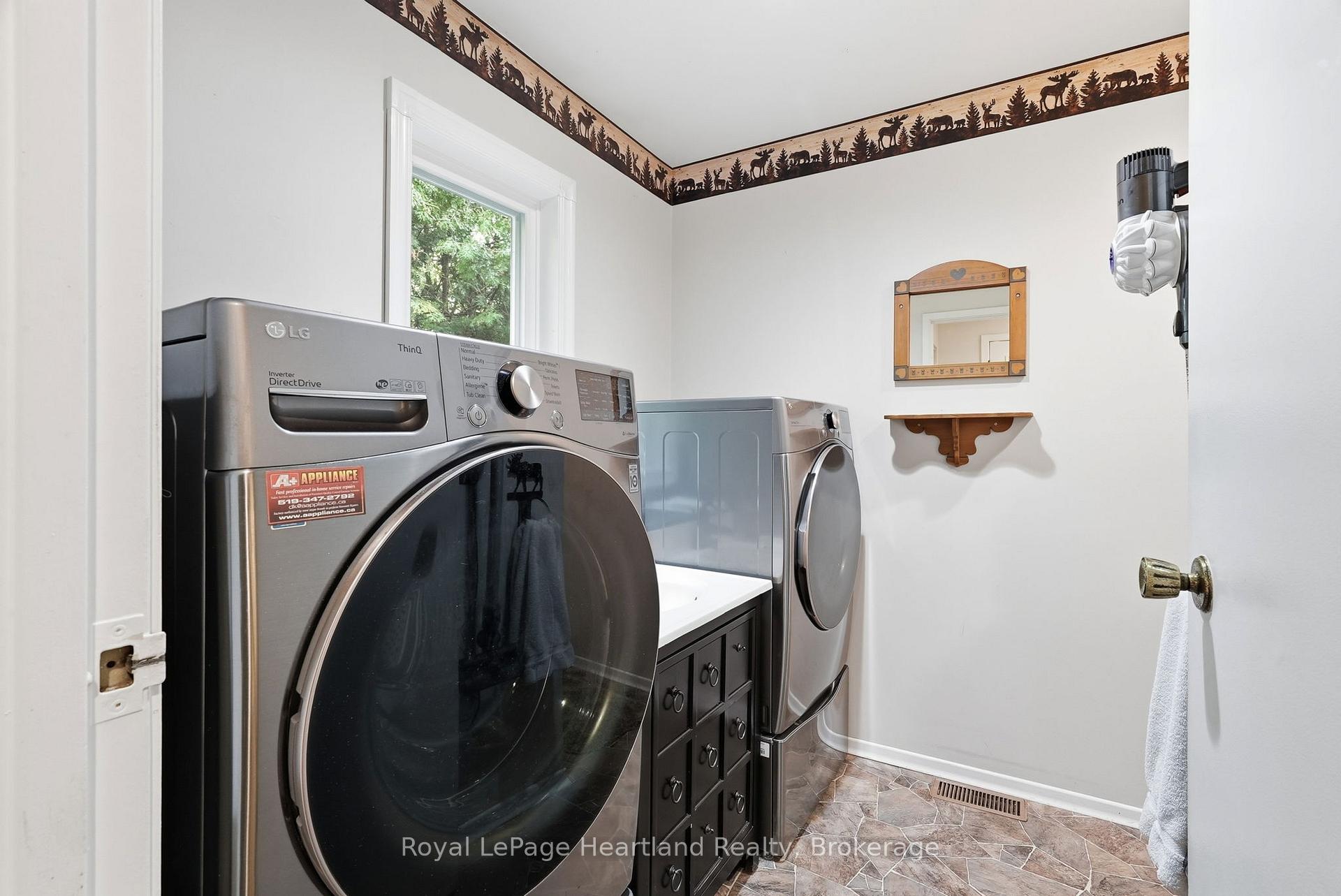 Photo 18 of 595 Inkerman Street W, North Perth, Listowel — HOMEH