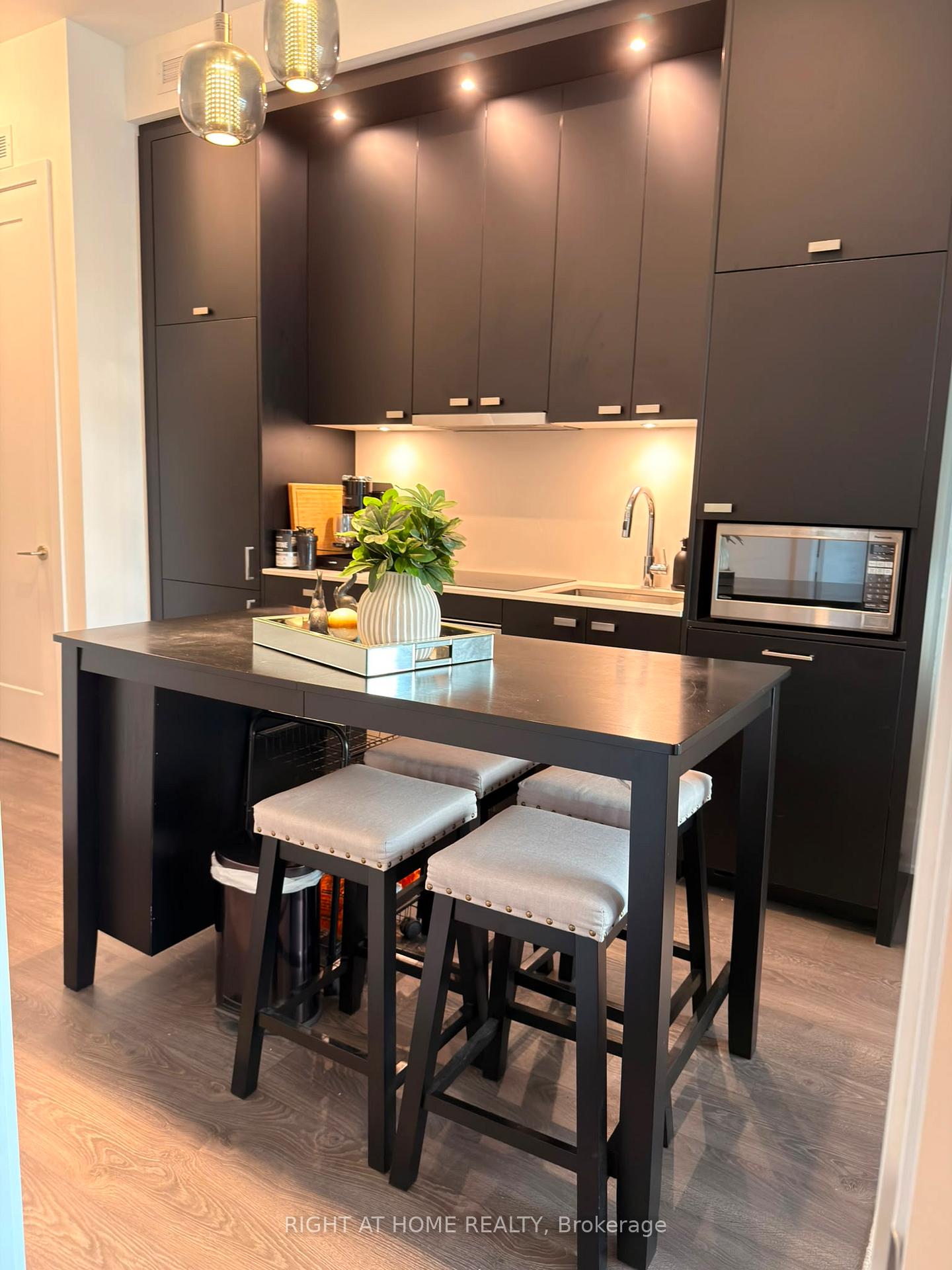 Photo 5 of Unit 3609, 470 Front Street W, Toronto, Waterfront Communities — HOMEH