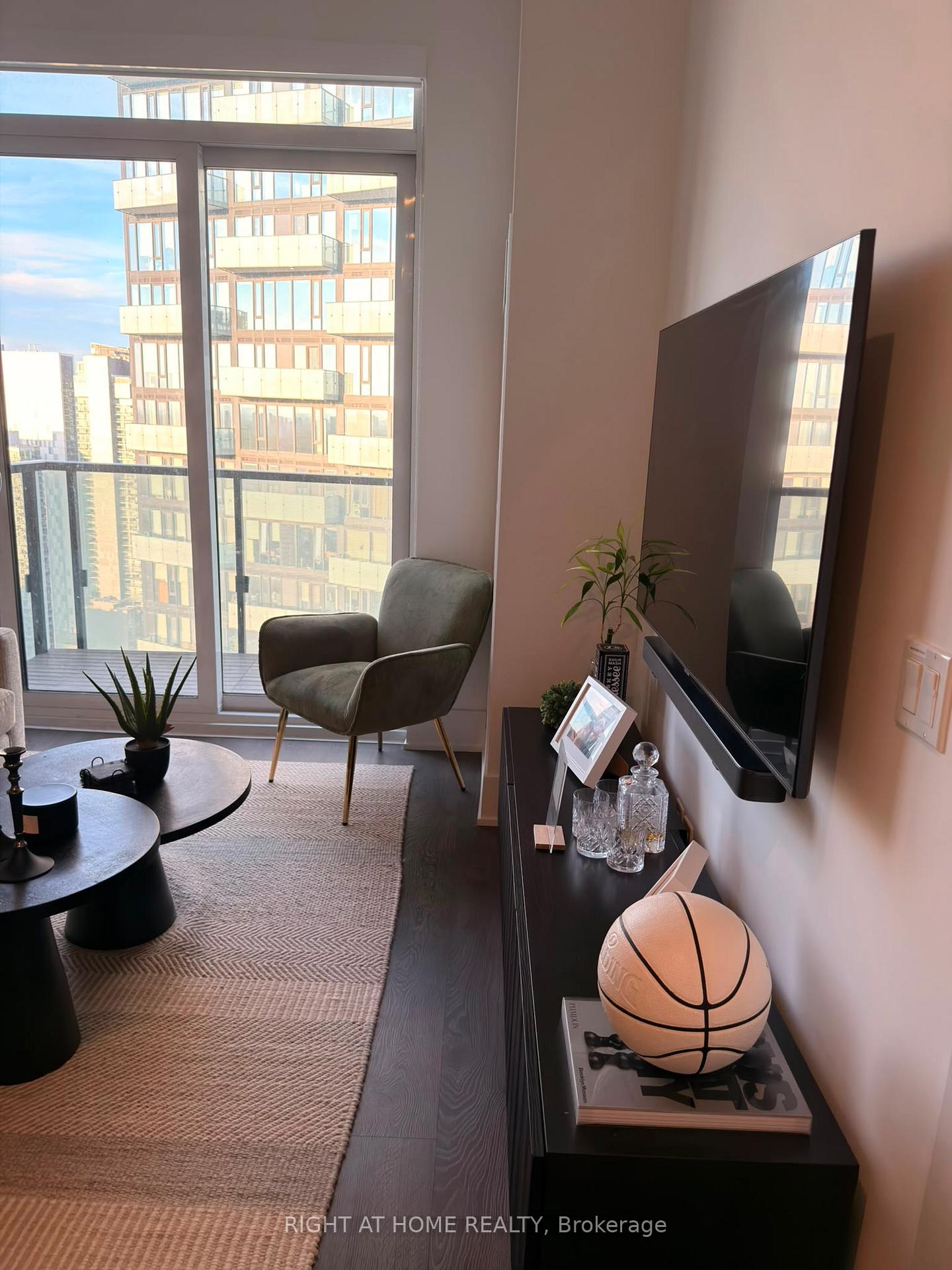 Photo 7 of Unit 3609, 470 Front Street W, Toronto, Waterfront Communities — HOMEH