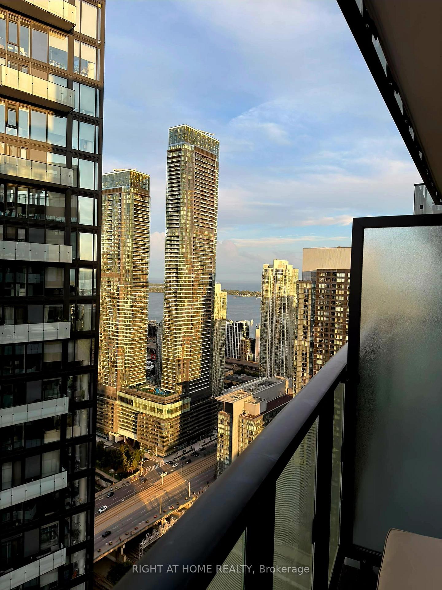 Photo 11 of Unit 3609, 470 Front Street W, Toronto, Waterfront Communities — HOMEH