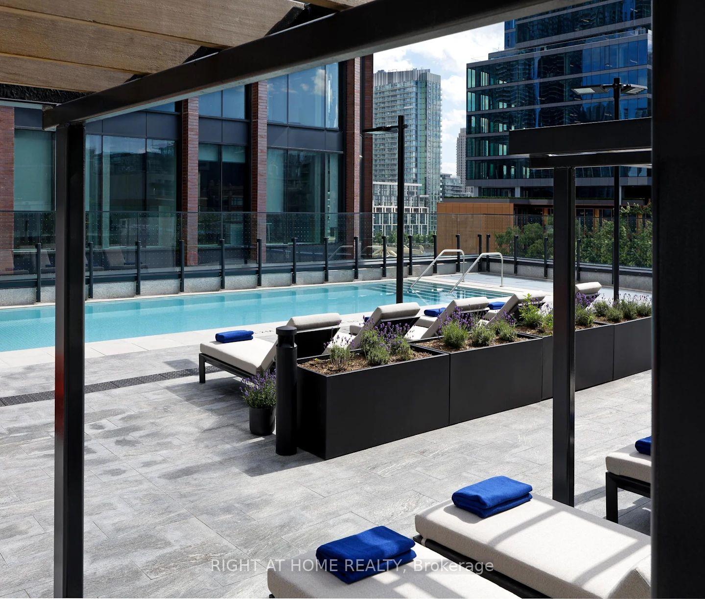Photo 18 of Unit 3609, 470 Front Street W, Toronto, Waterfront Communities — HOMEH