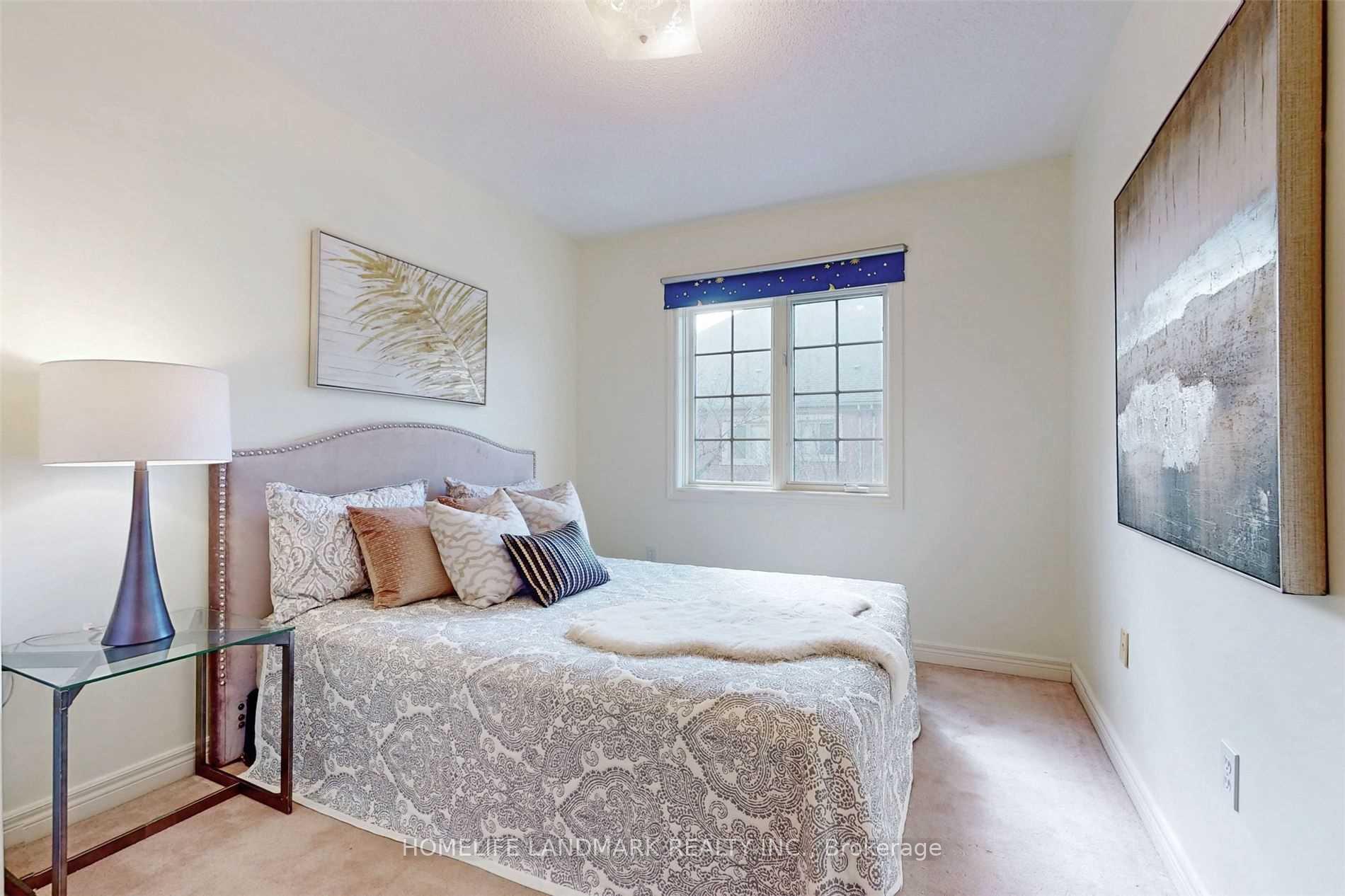 Photo 17 of 22 Kingsbridge Circle, Vaughan, Beverley Glen — HOMEH