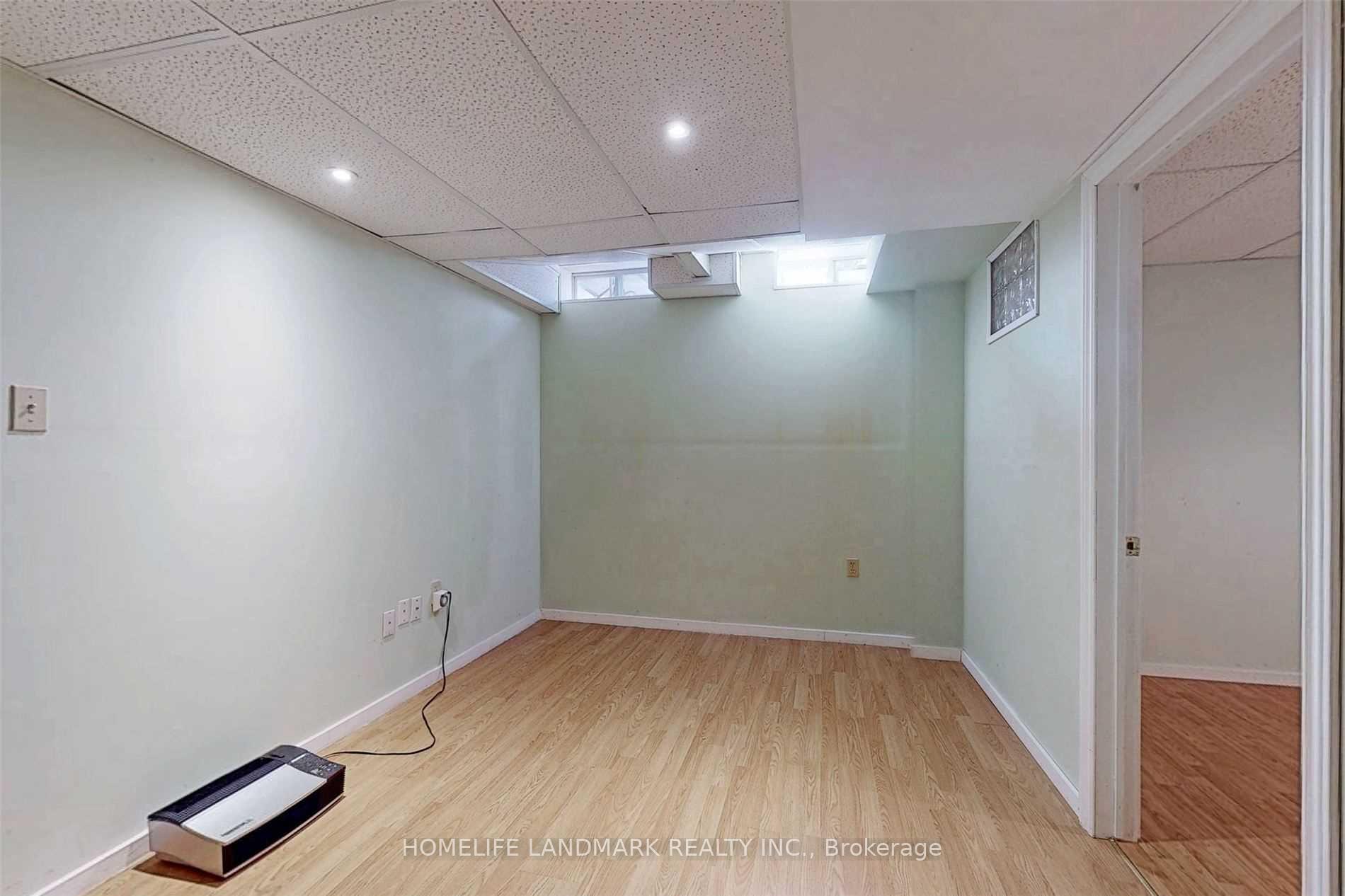 Photo 22 of 22 Kingsbridge Circle, Vaughan, Beverley Glen — HOMEH