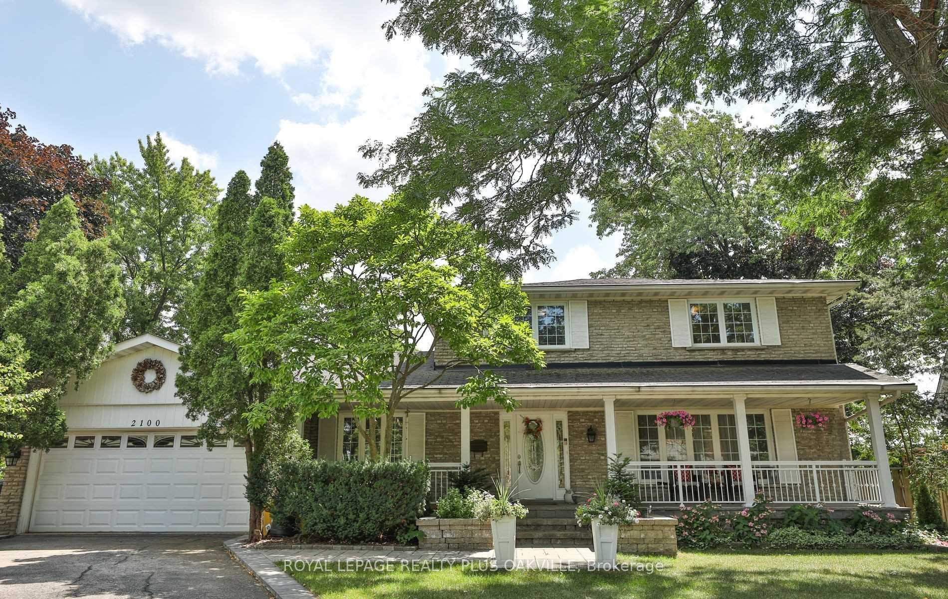 Photo 1 of 2100 Waycross Crescent, Mississauga, Sheridan — HOMEH