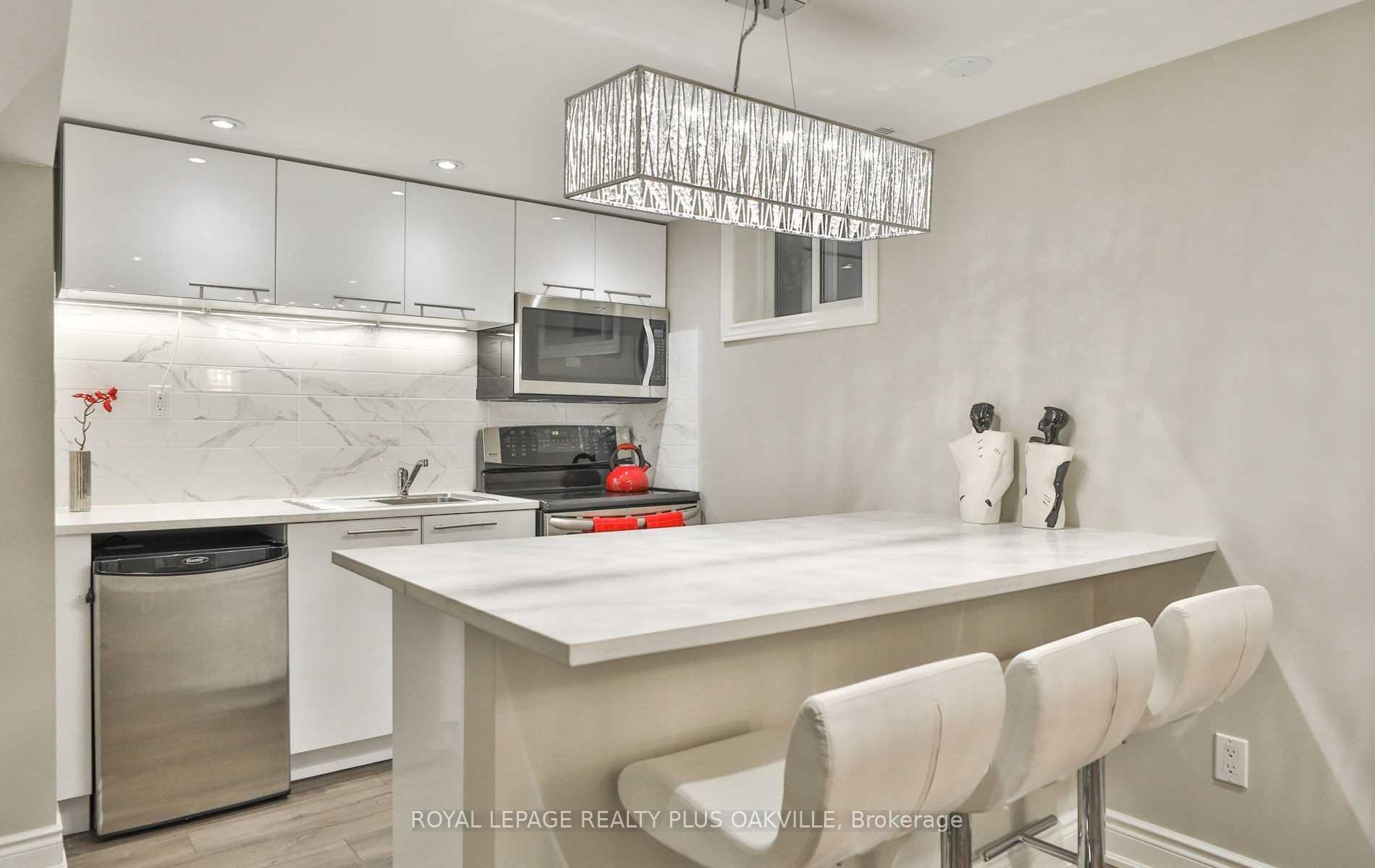 Photo 34 of 2100 Waycross Crescent, Mississauga, Sheridan — HOMEH