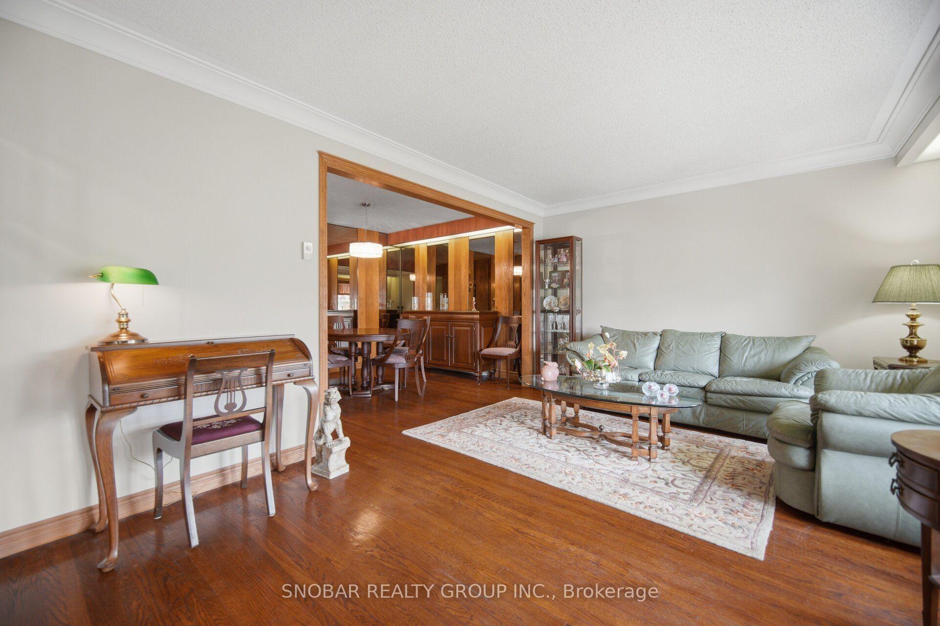 Photo 4 of 3176 Ibbetson Crescent, Mississauga, Erindale — HOMEH