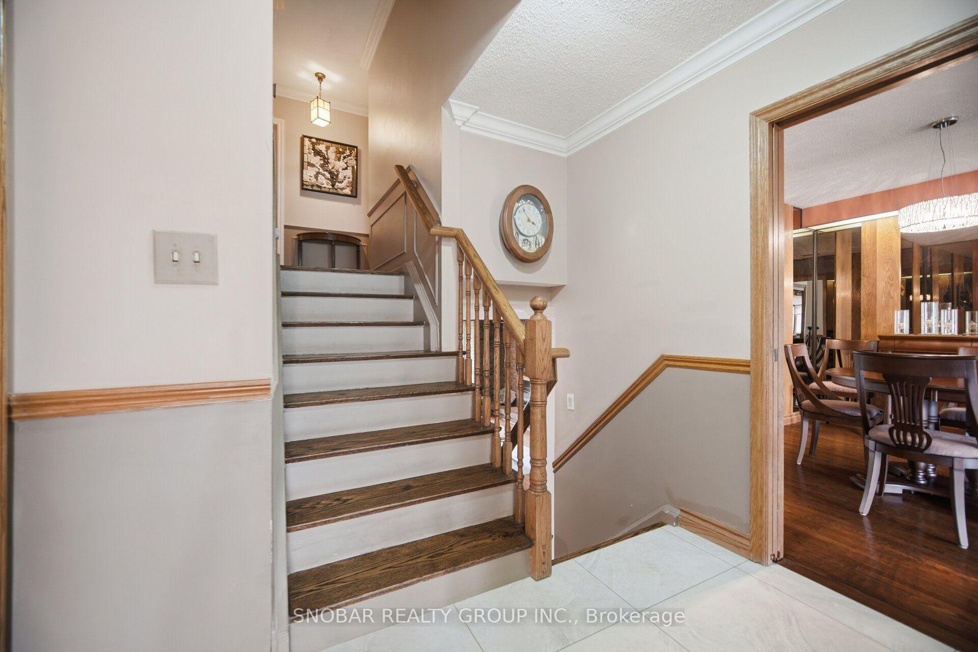 Photo 17 of 3176 Ibbetson Crescent, Mississauga, Erindale — HOMEH
