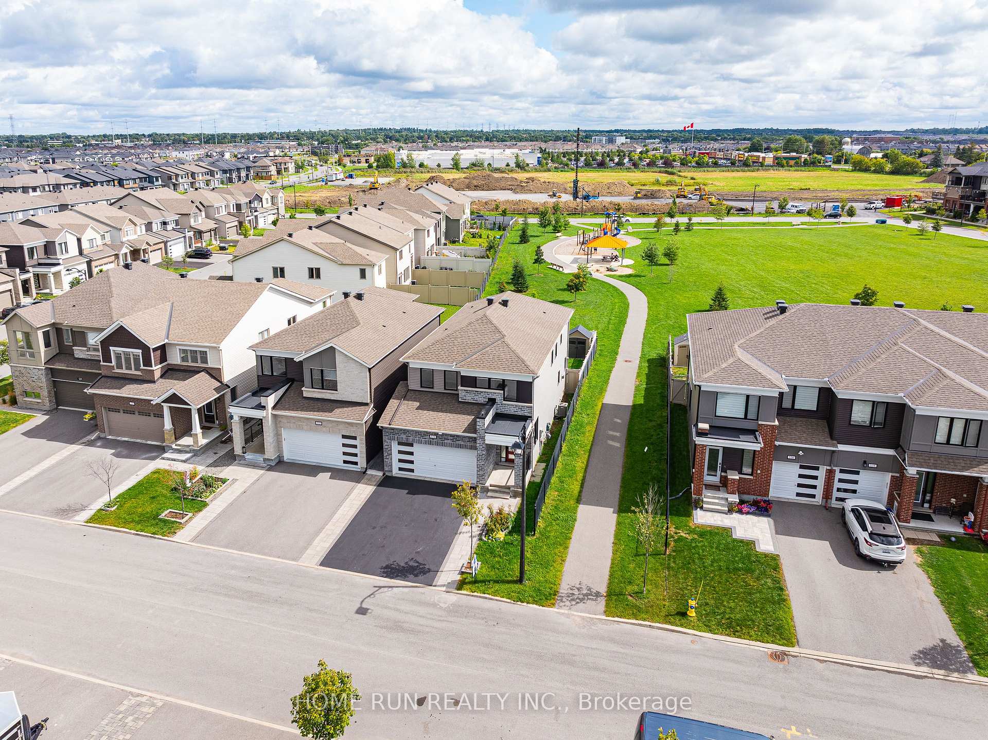 Photo 3 of 534 Arosa Way, Ottawa, Kanata - Emerald Meadows/Trailwest — HOMEH