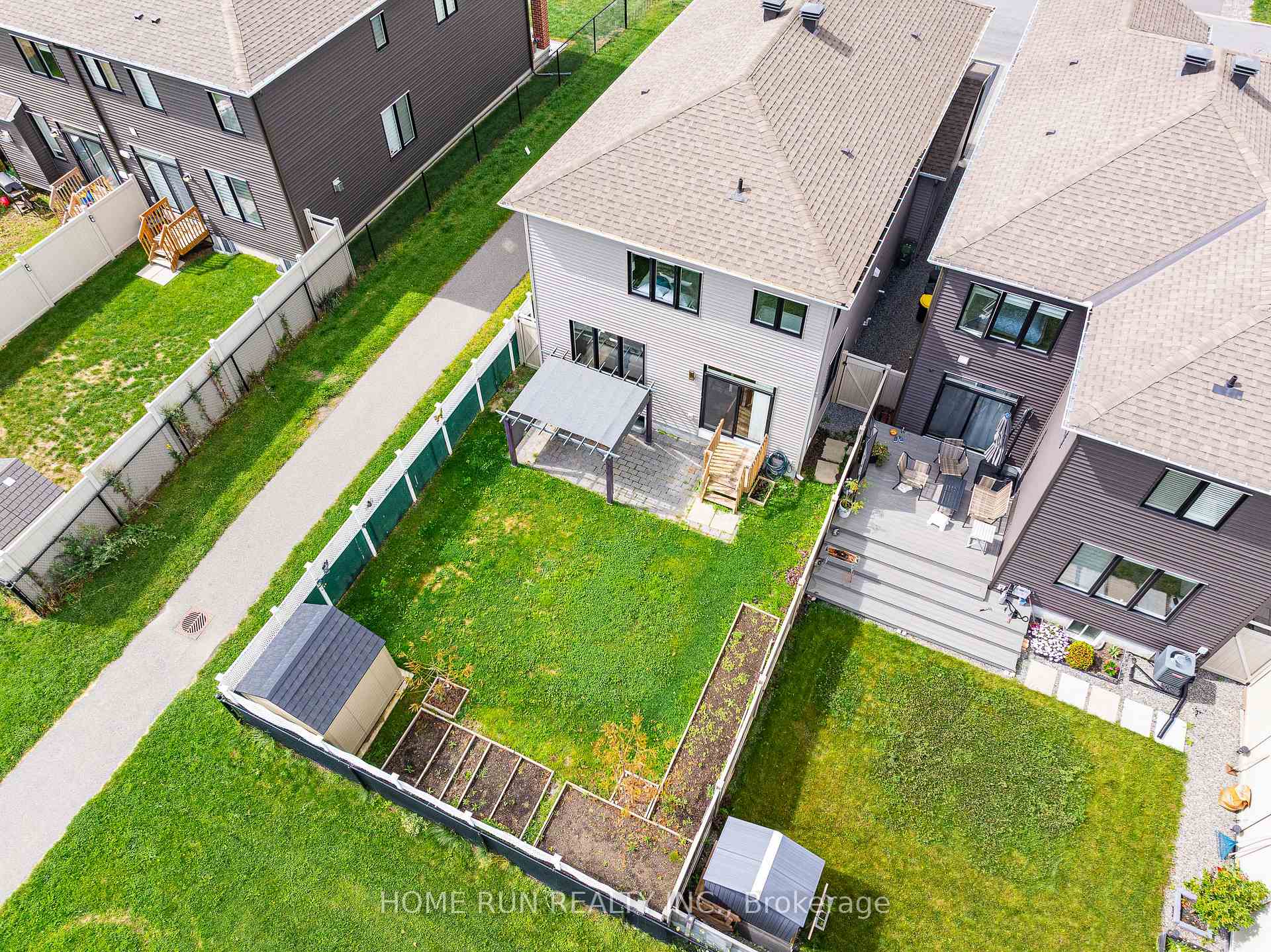 Photo 4 of 534 Arosa Way, Ottawa, Kanata - Emerald Meadows/Trailwest — HOMEH
