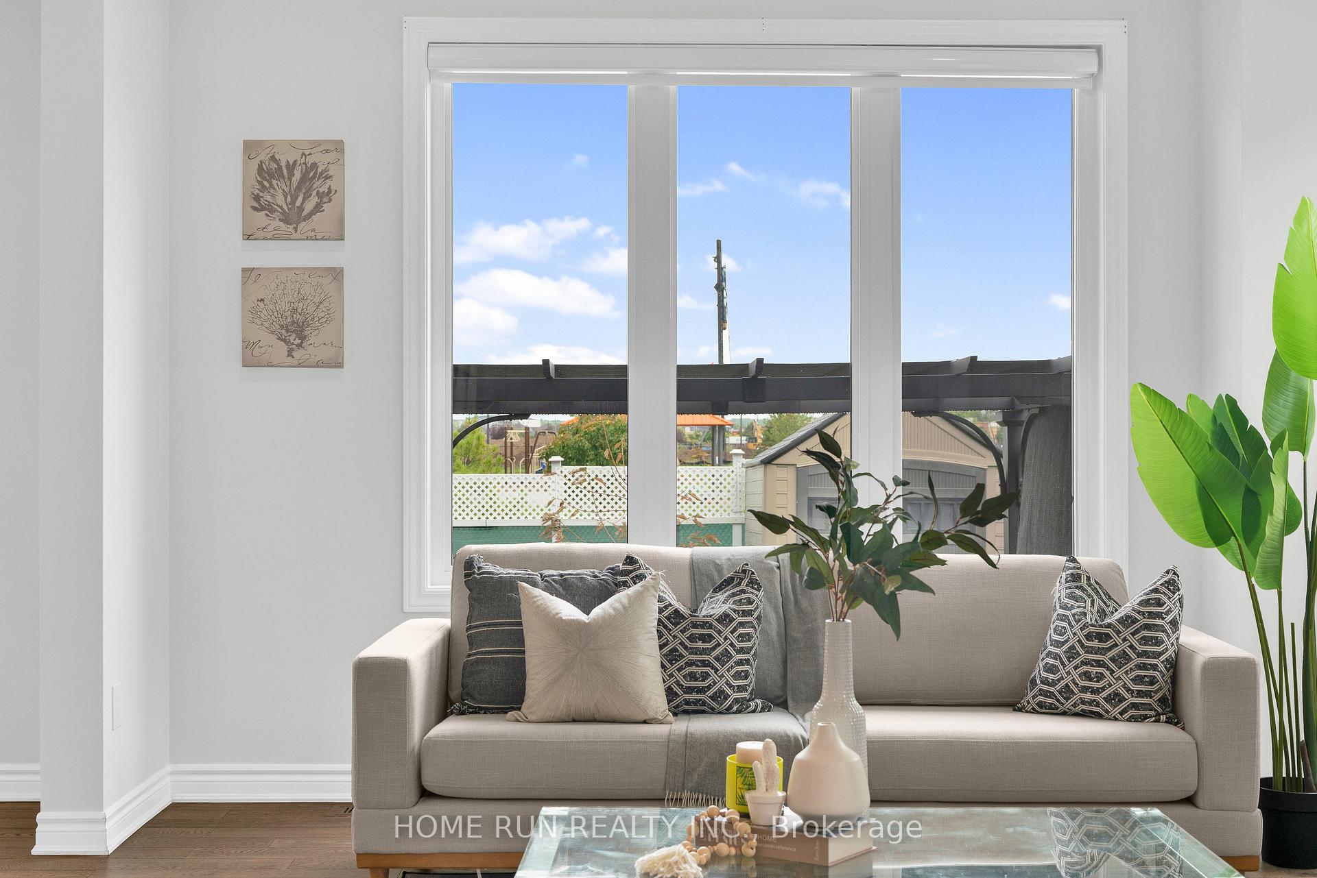 Photo 6 of 534 Arosa Way, Ottawa, Kanata - Emerald Meadows/Trailwest — HOMEH