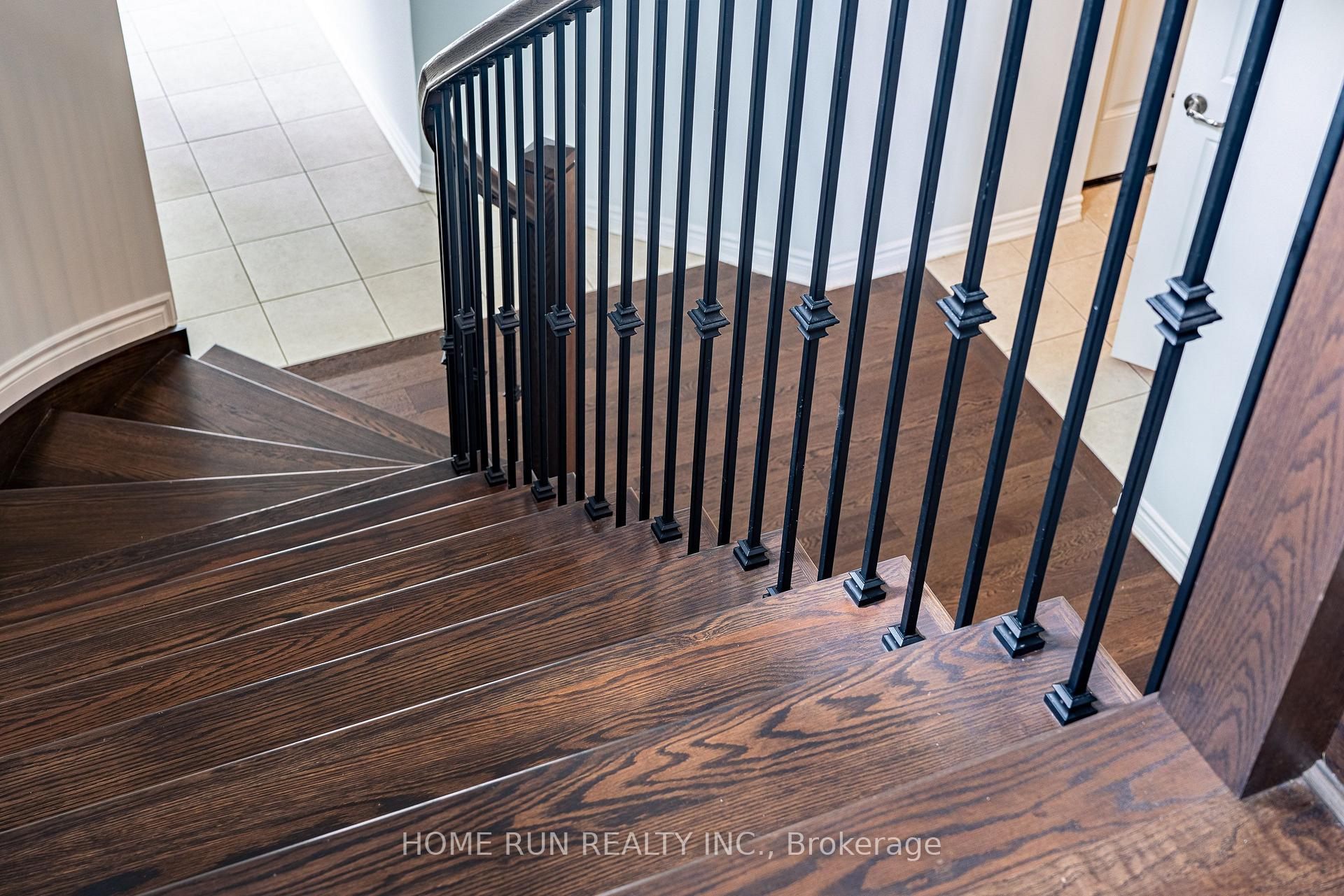Photo 8 of 534 Arosa Way, Ottawa, Kanata - Emerald Meadows/Trailwest — HOMEH
