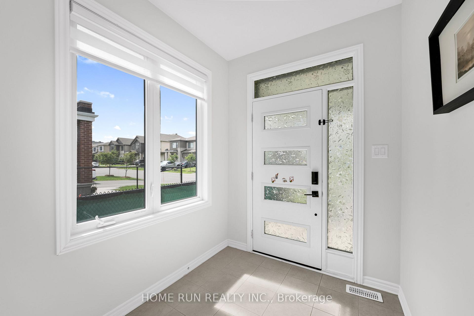 Photo 10 of 534 Arosa Way, Ottawa, Kanata - Emerald Meadows/Trailwest — HOMEH