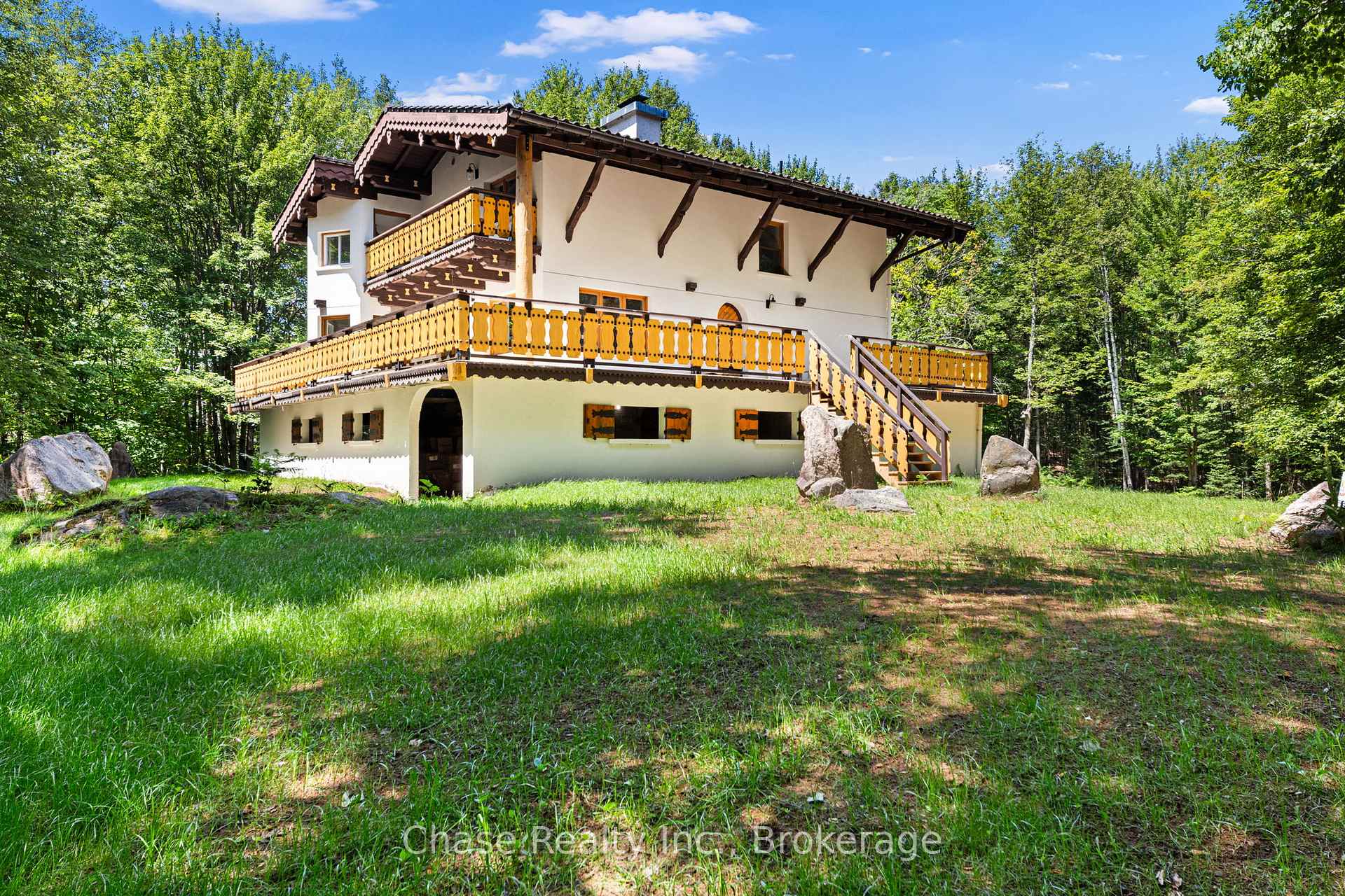 Photo of 878 Deer Lake Rd